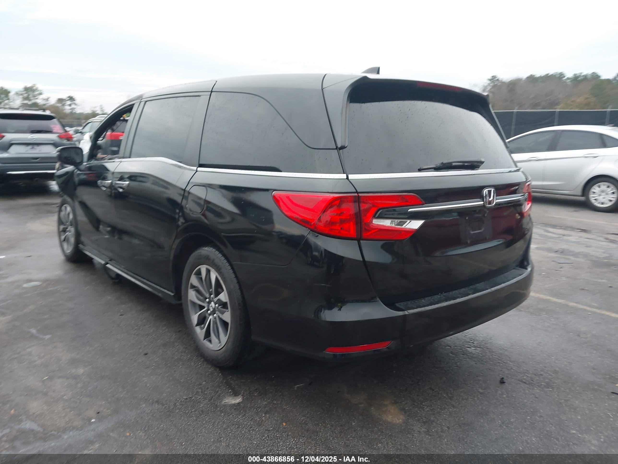 HONDA ODYSSEY image 3