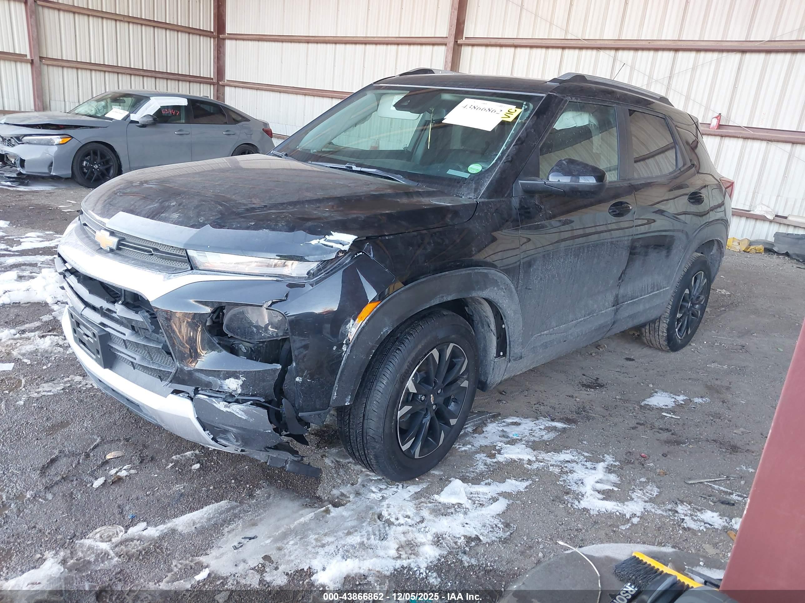 CHEVROLET TRAILBLAZER image 2