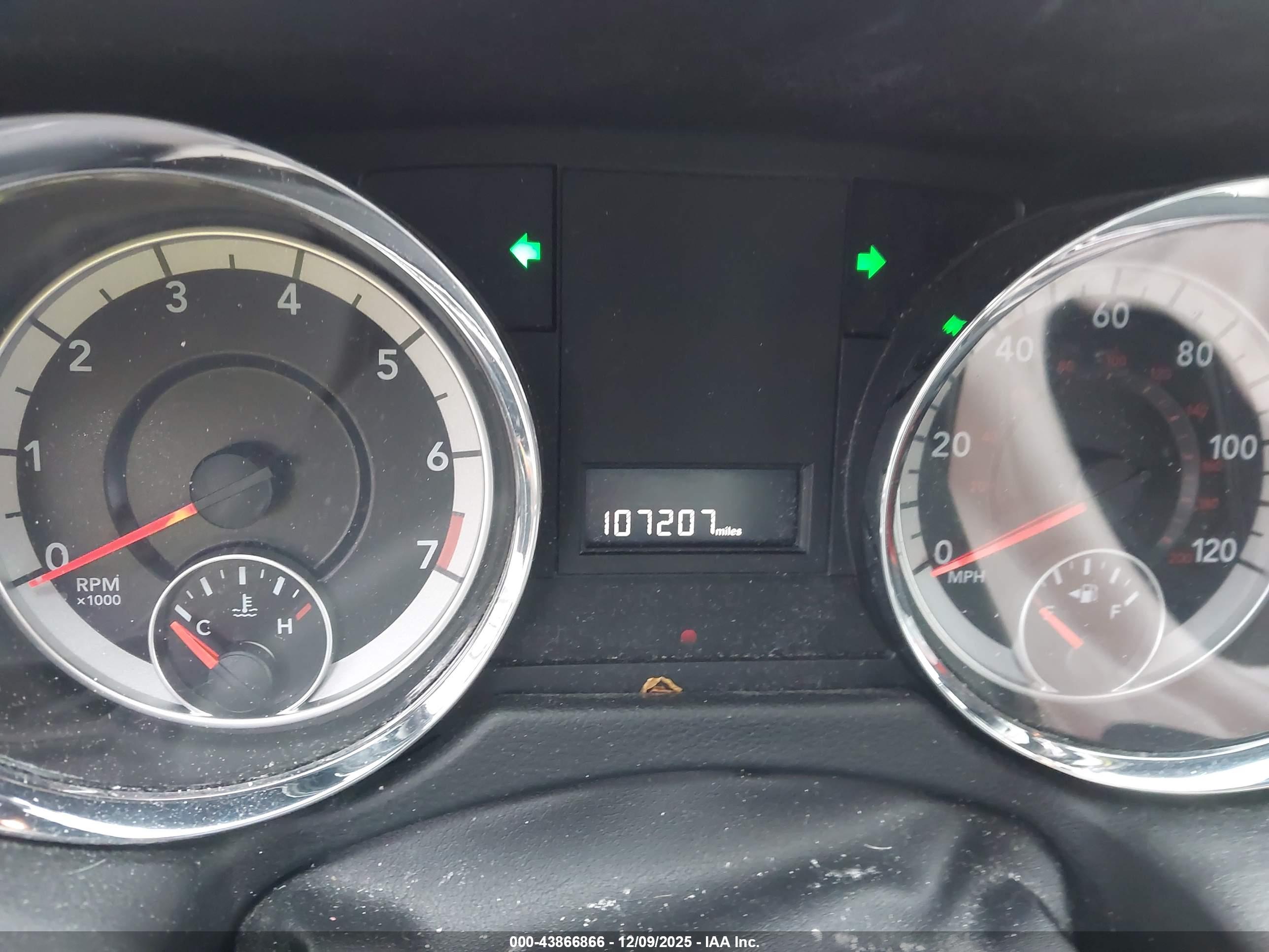 DODGE GRAND image 7
