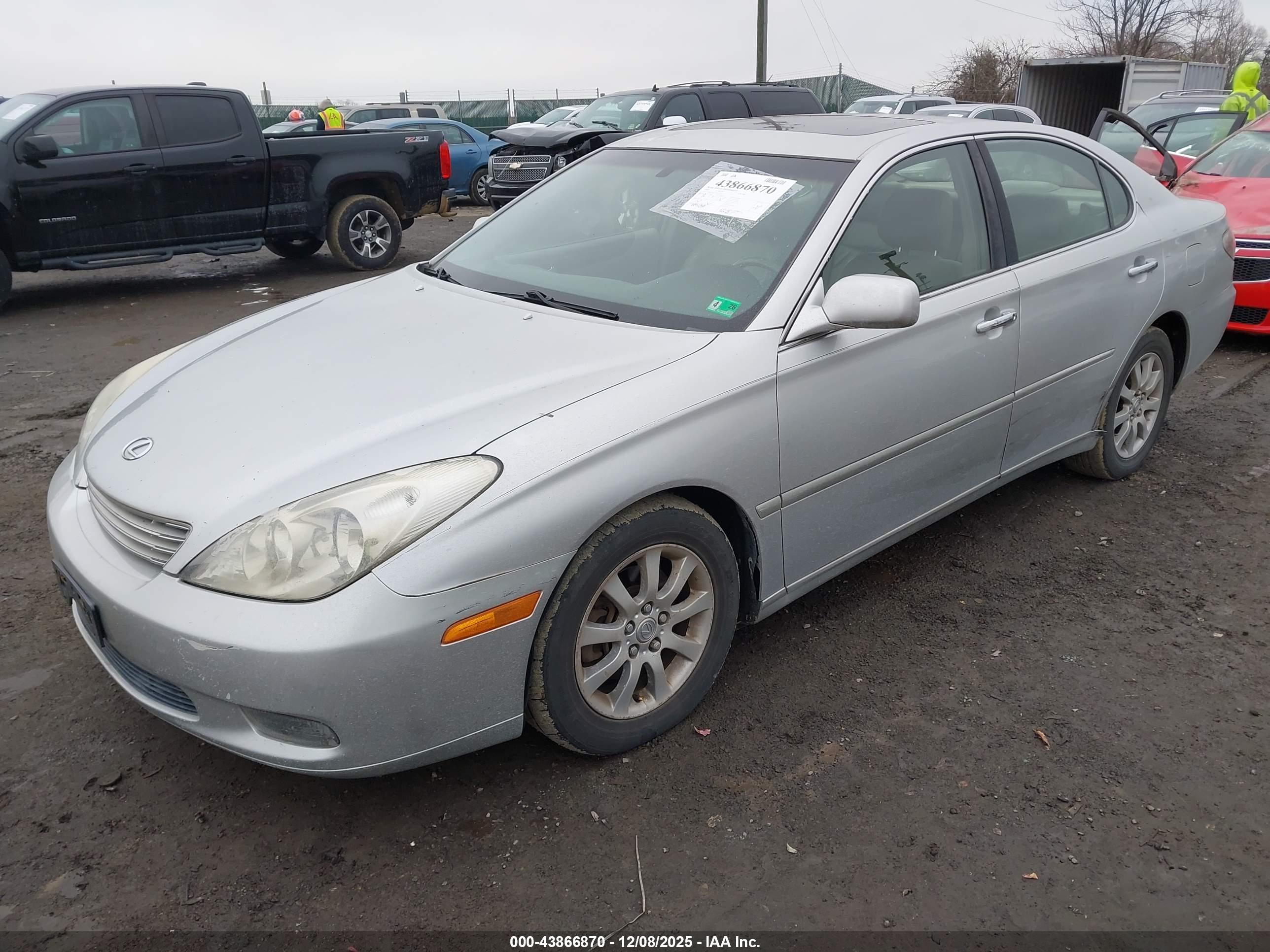 LEXUS ES image 2