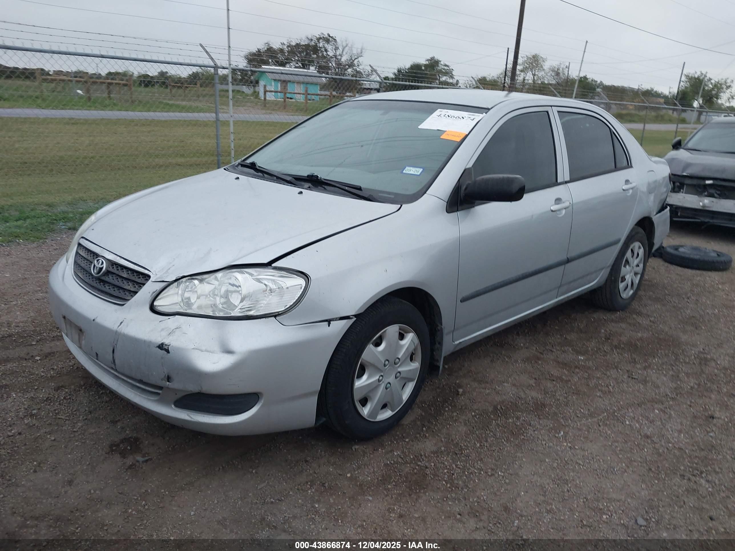 TOYOTA COROLLA image 2