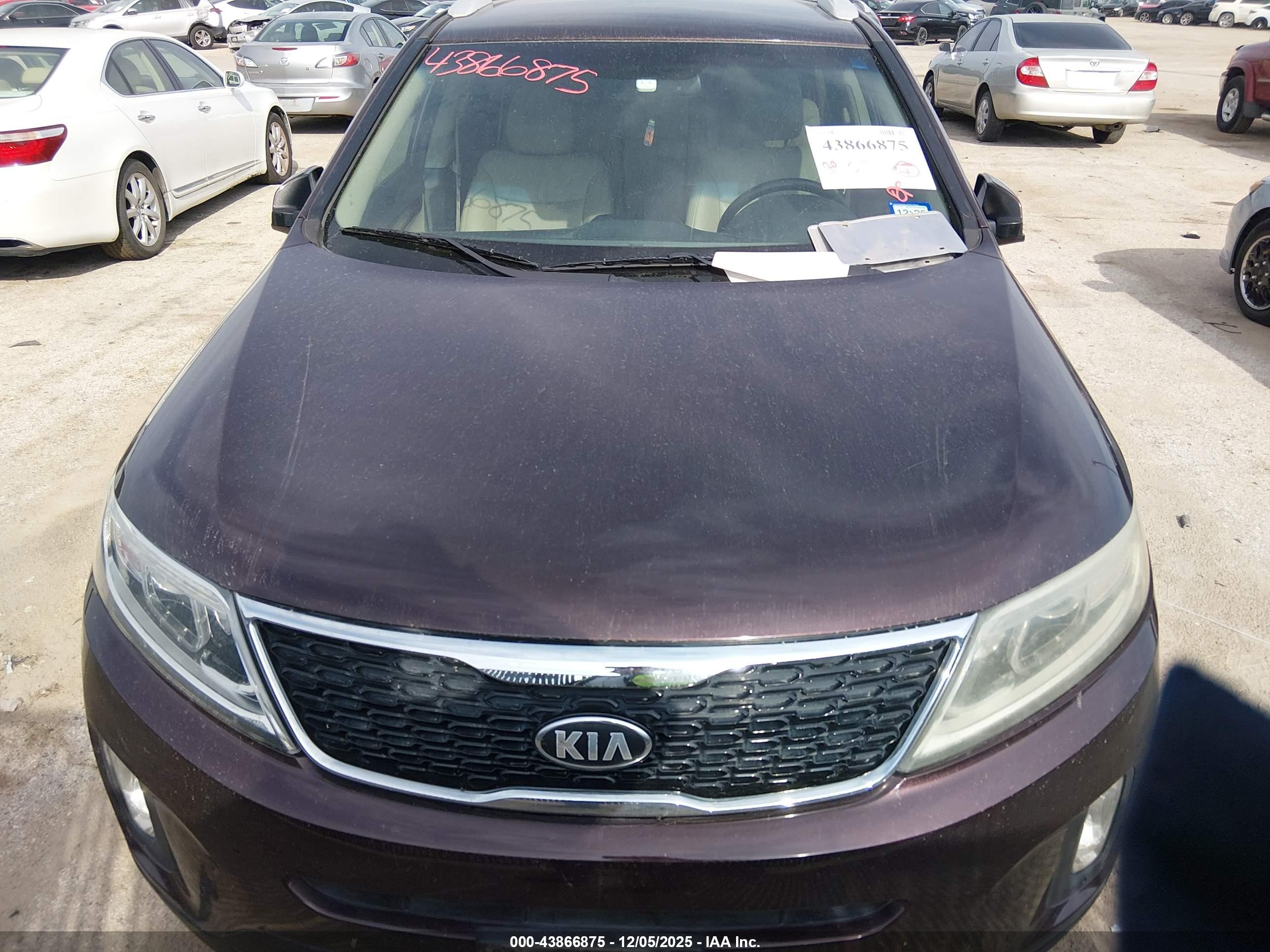 KIA SORENTO image 6