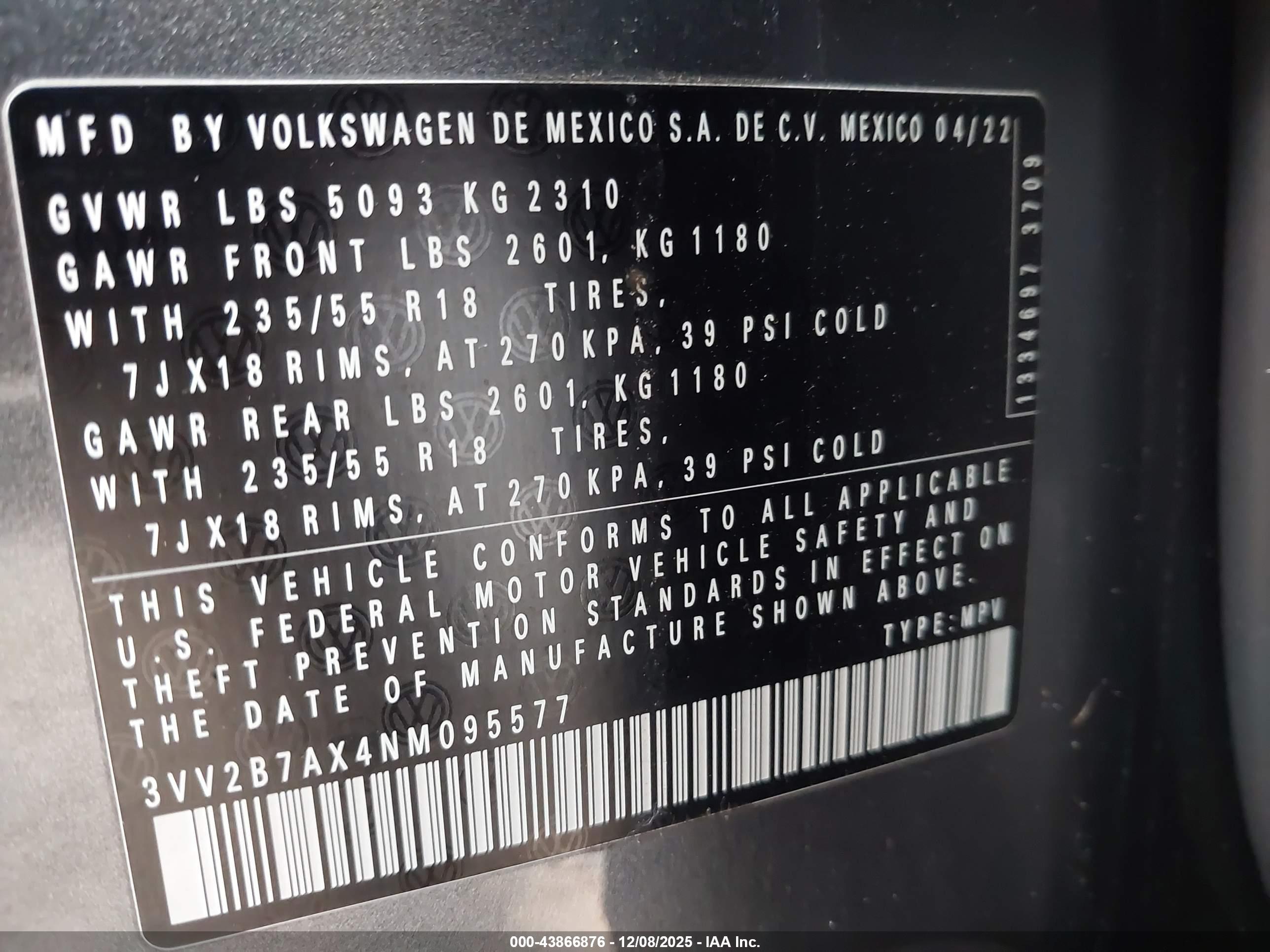 VOLKSWAGEN TIGUAN image 9