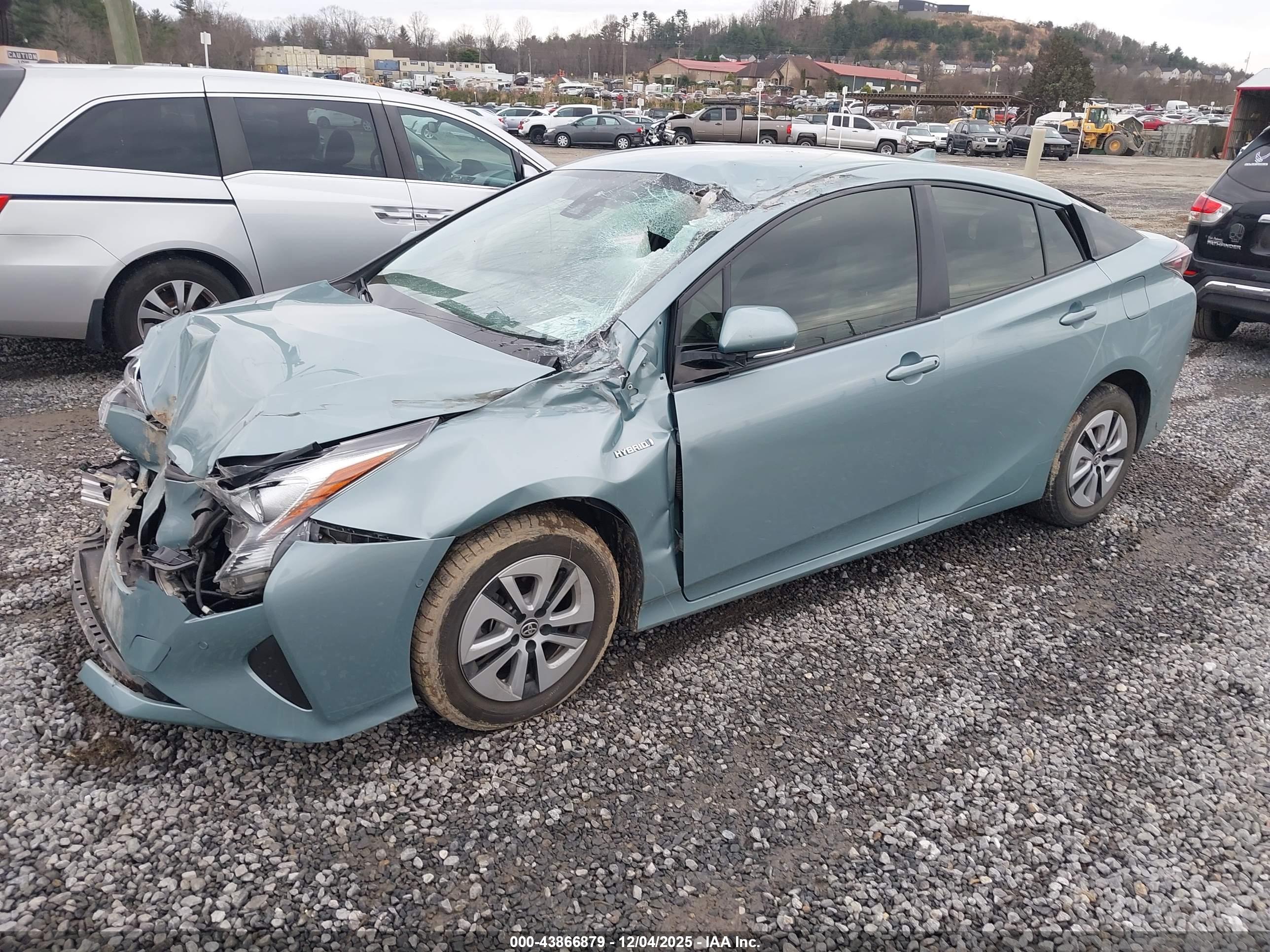 TOYOTA PRIUS image 2