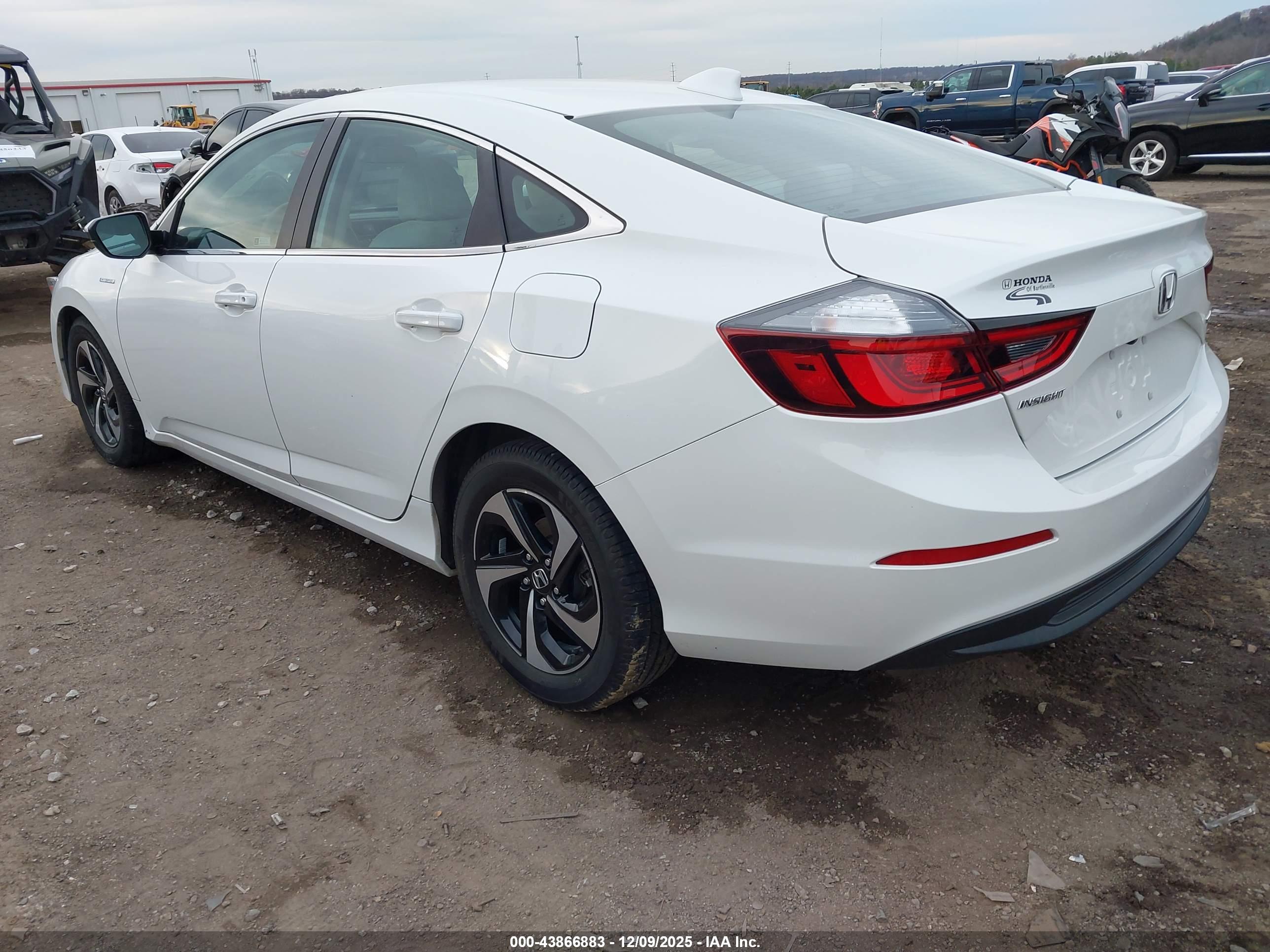 HONDA INSIGHT image 3