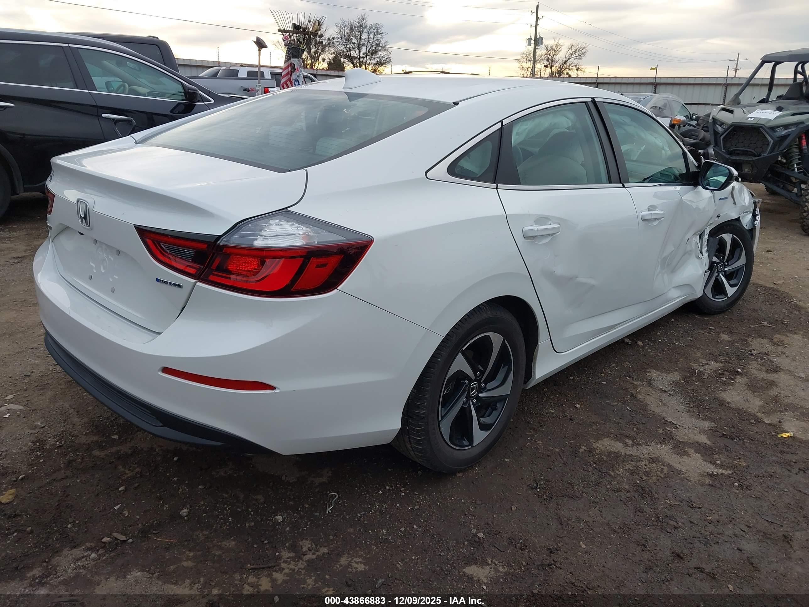 HONDA INSIGHT image 4