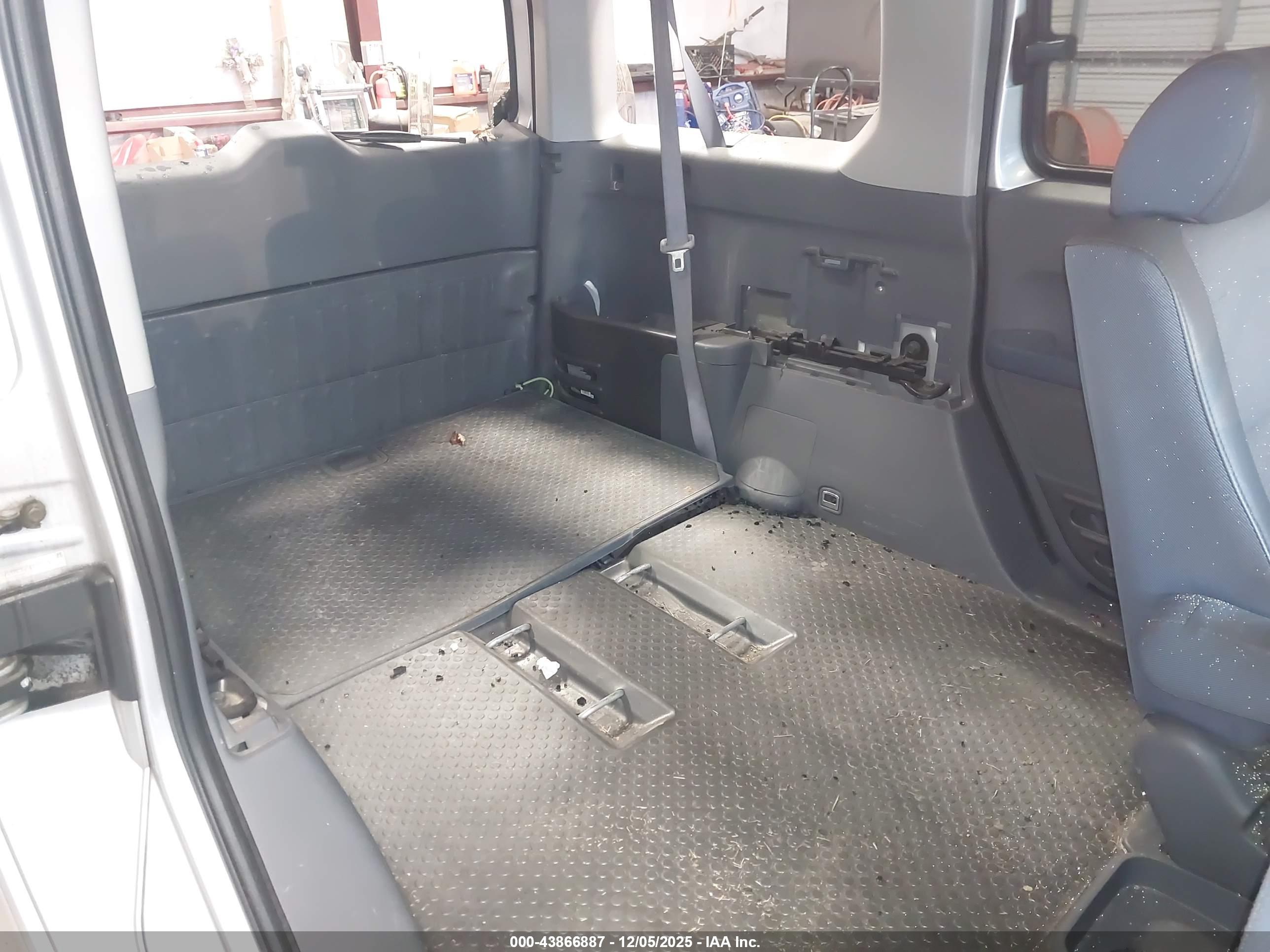 HONDA ELEMENT image 8