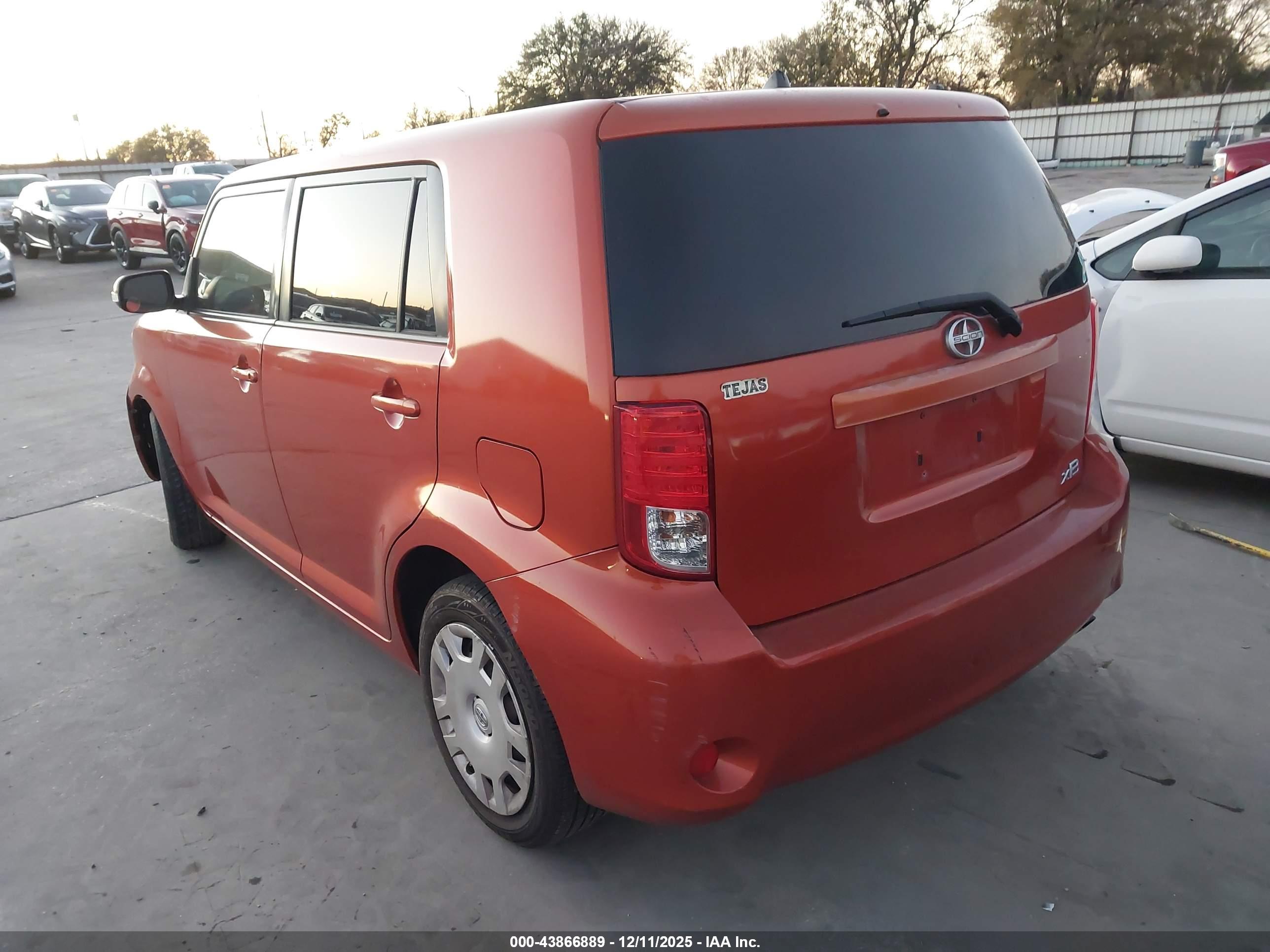 SCION XB image 3