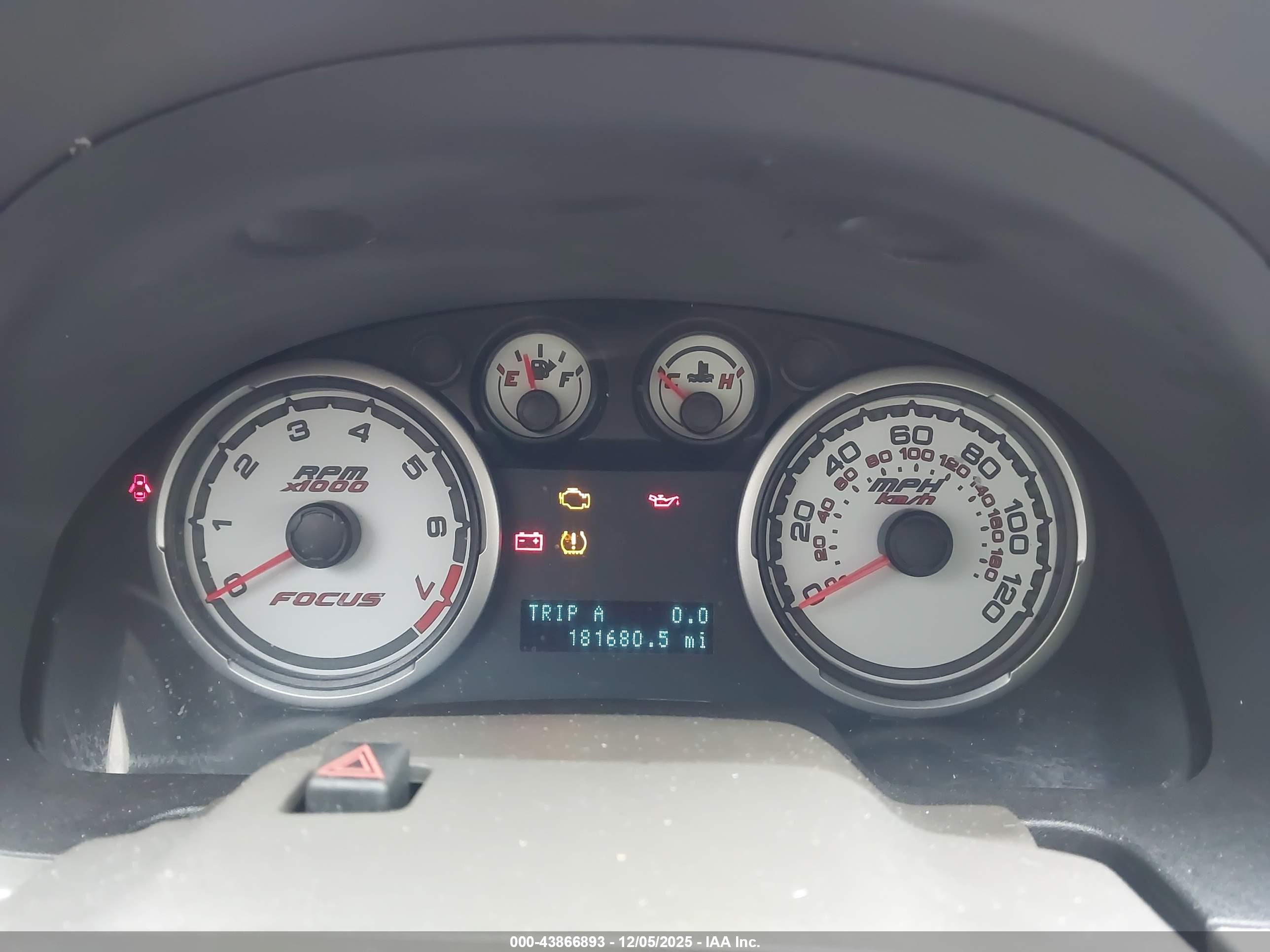 FORD FOCUS image 7