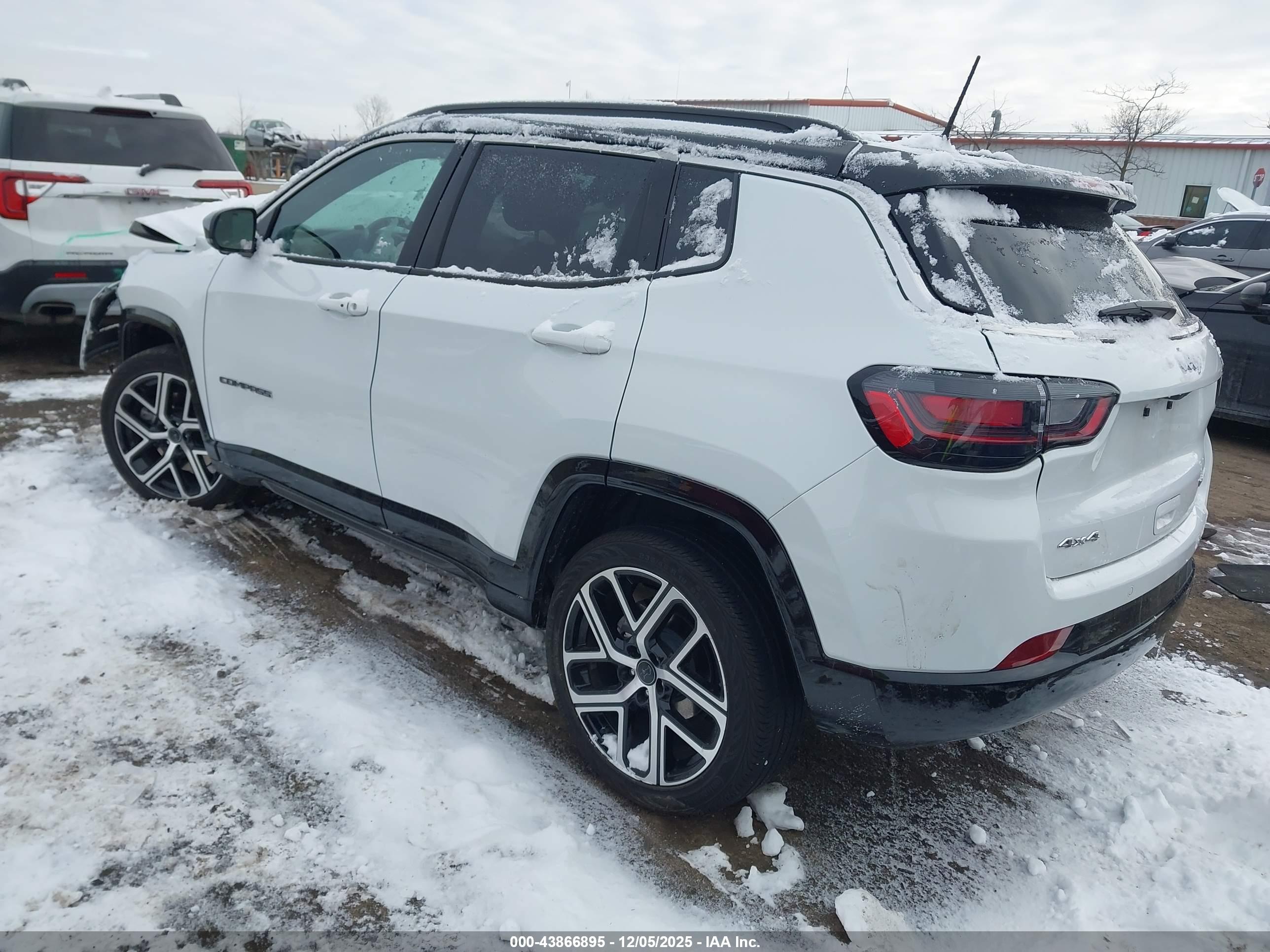 JEEP COMPASS image 3