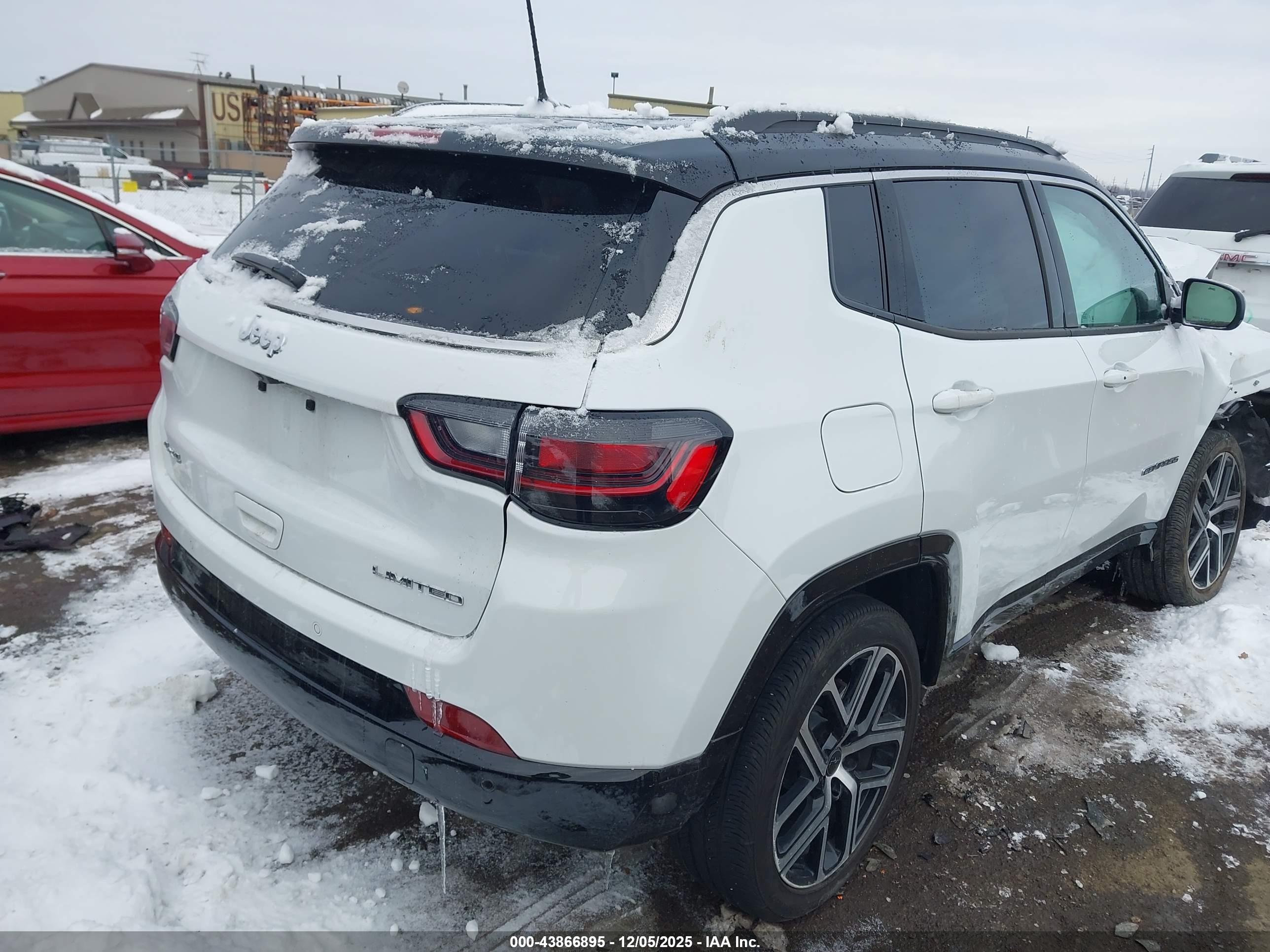 JEEP COMPASS image 4
