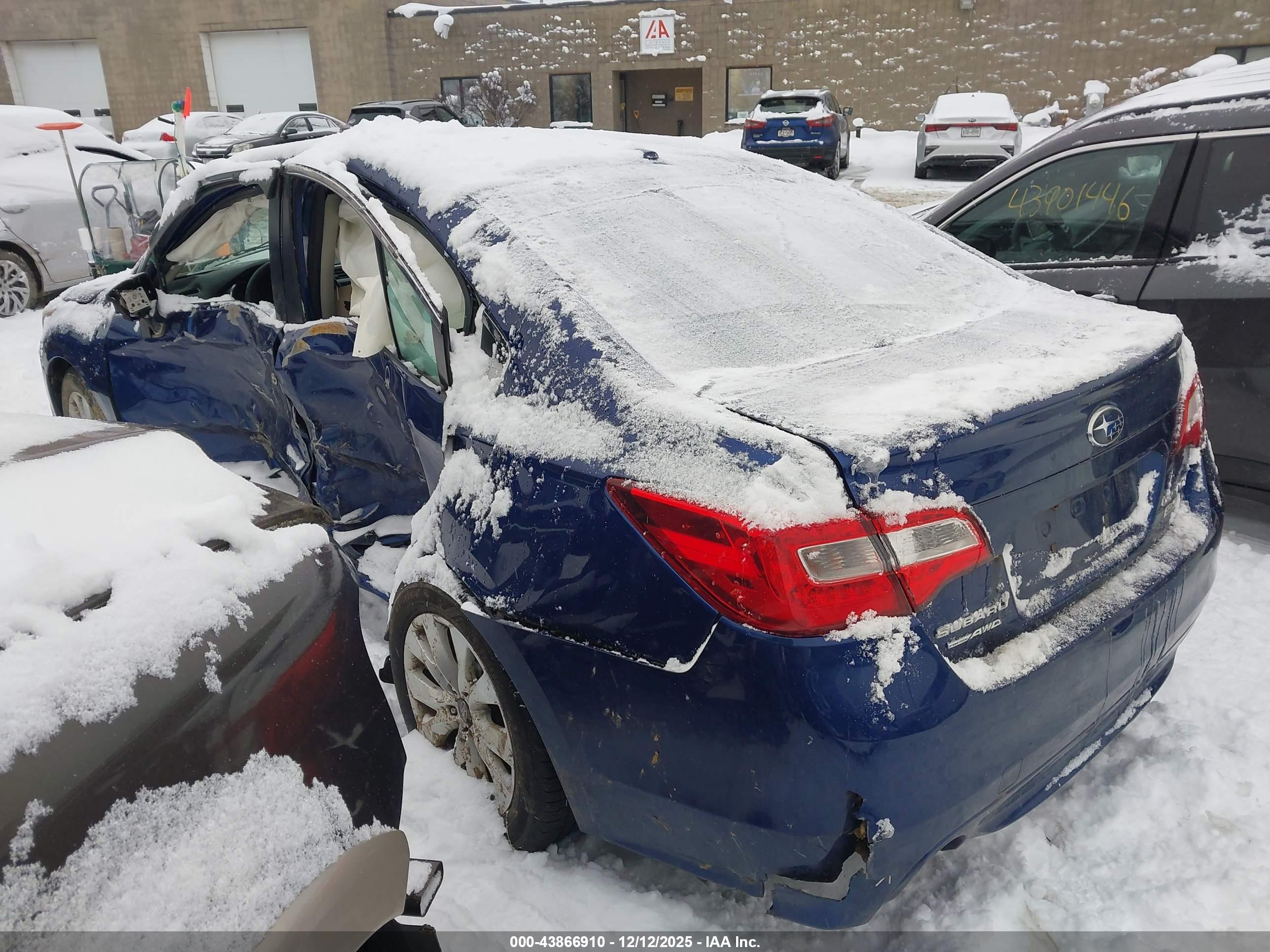 SUBARU LEGACY image 3