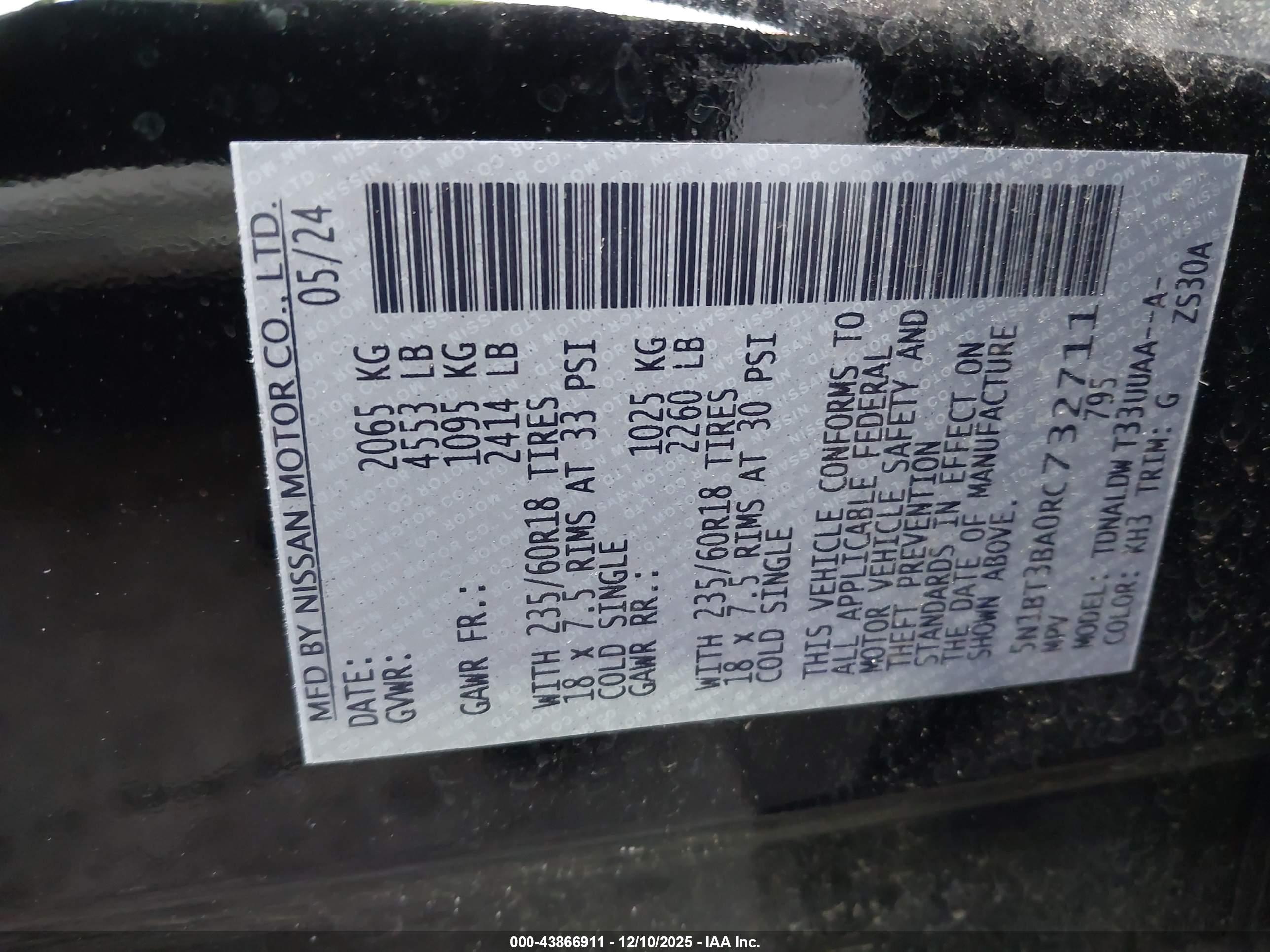 NISSAN ROGUE image 9