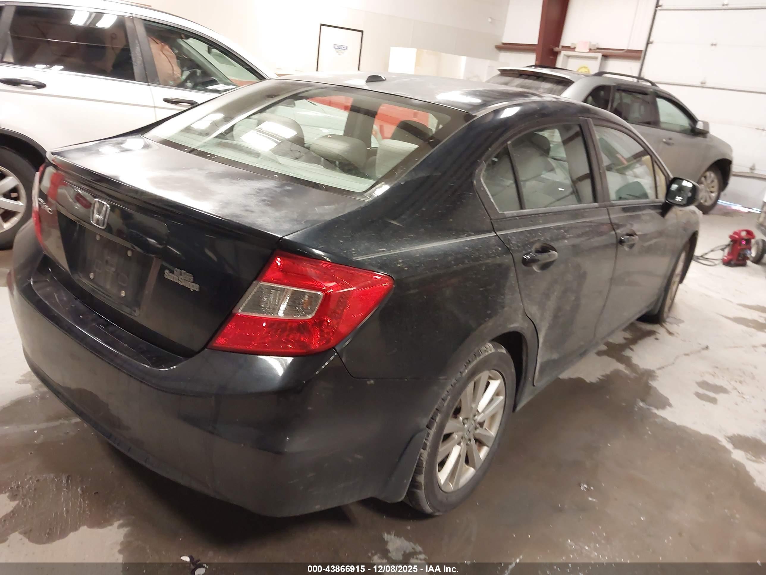HONDA CIVIC image 4