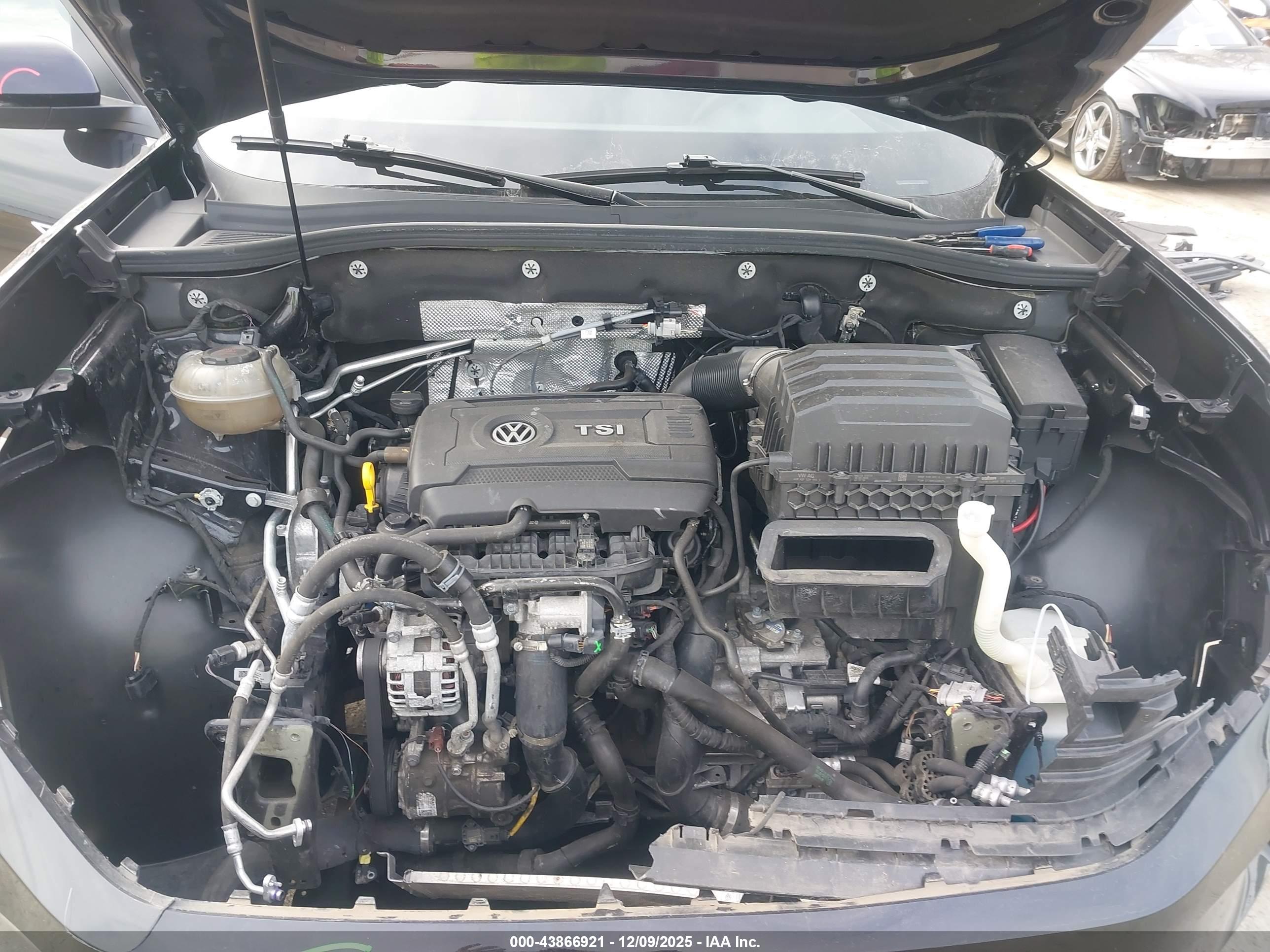 VOLKSWAGEN ATLAS image 10