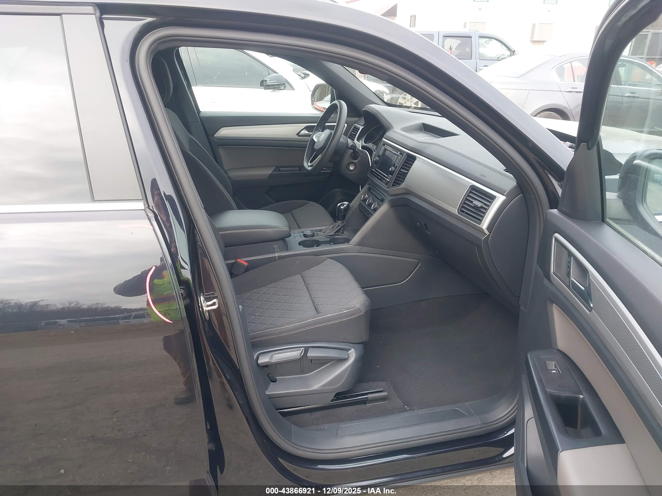 VOLKSWAGEN ATLAS image 5