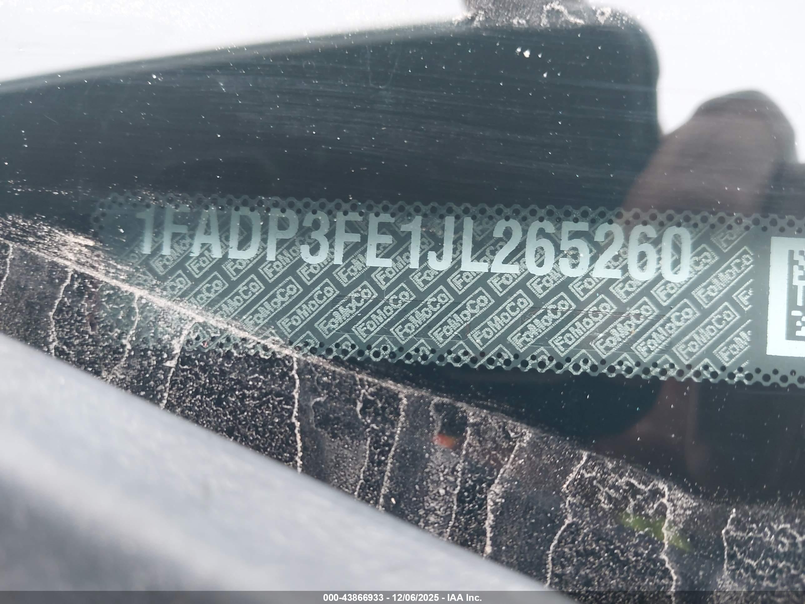 FORD FOCUS image 9
