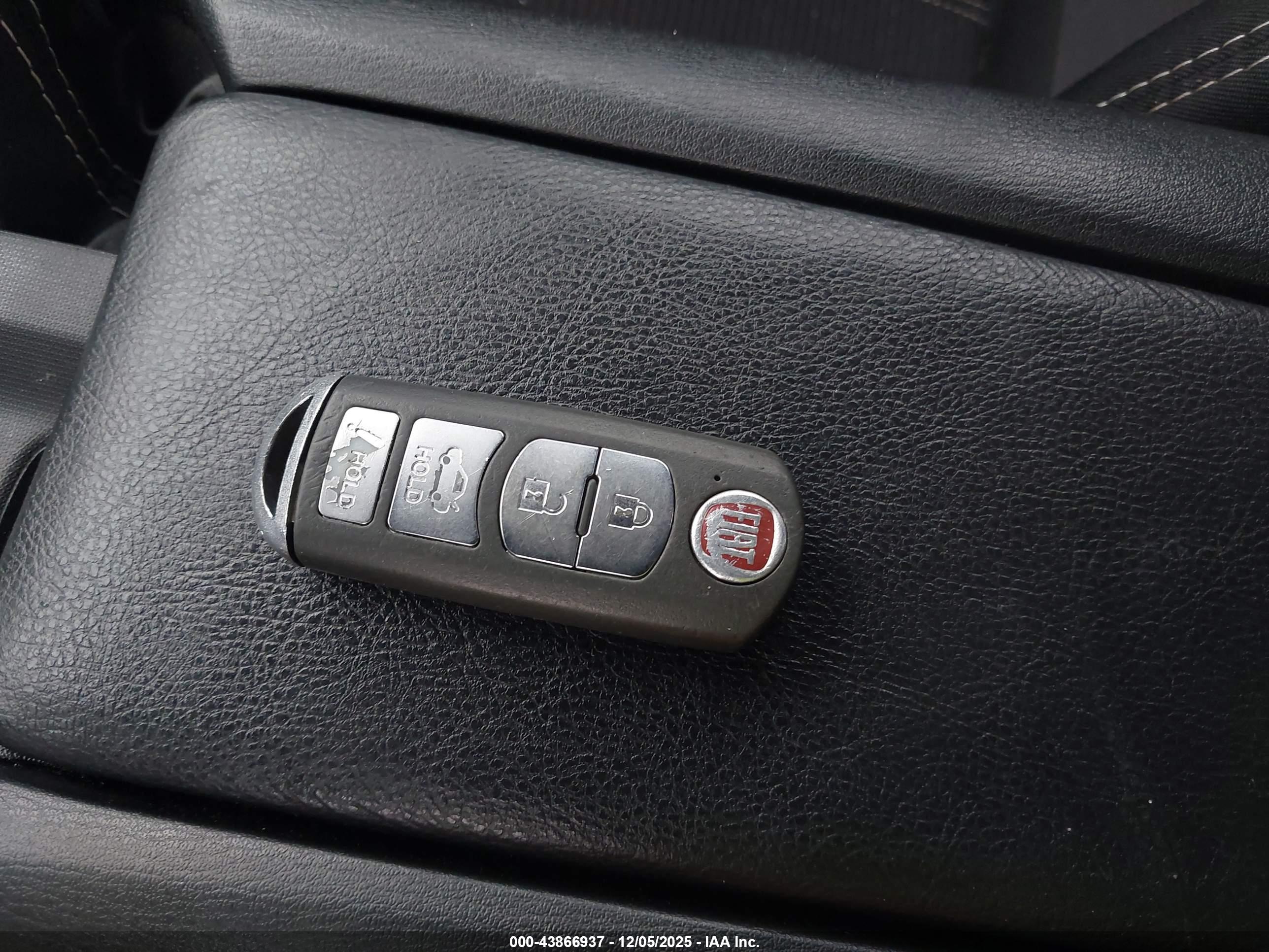 FIAT 124 image 11
