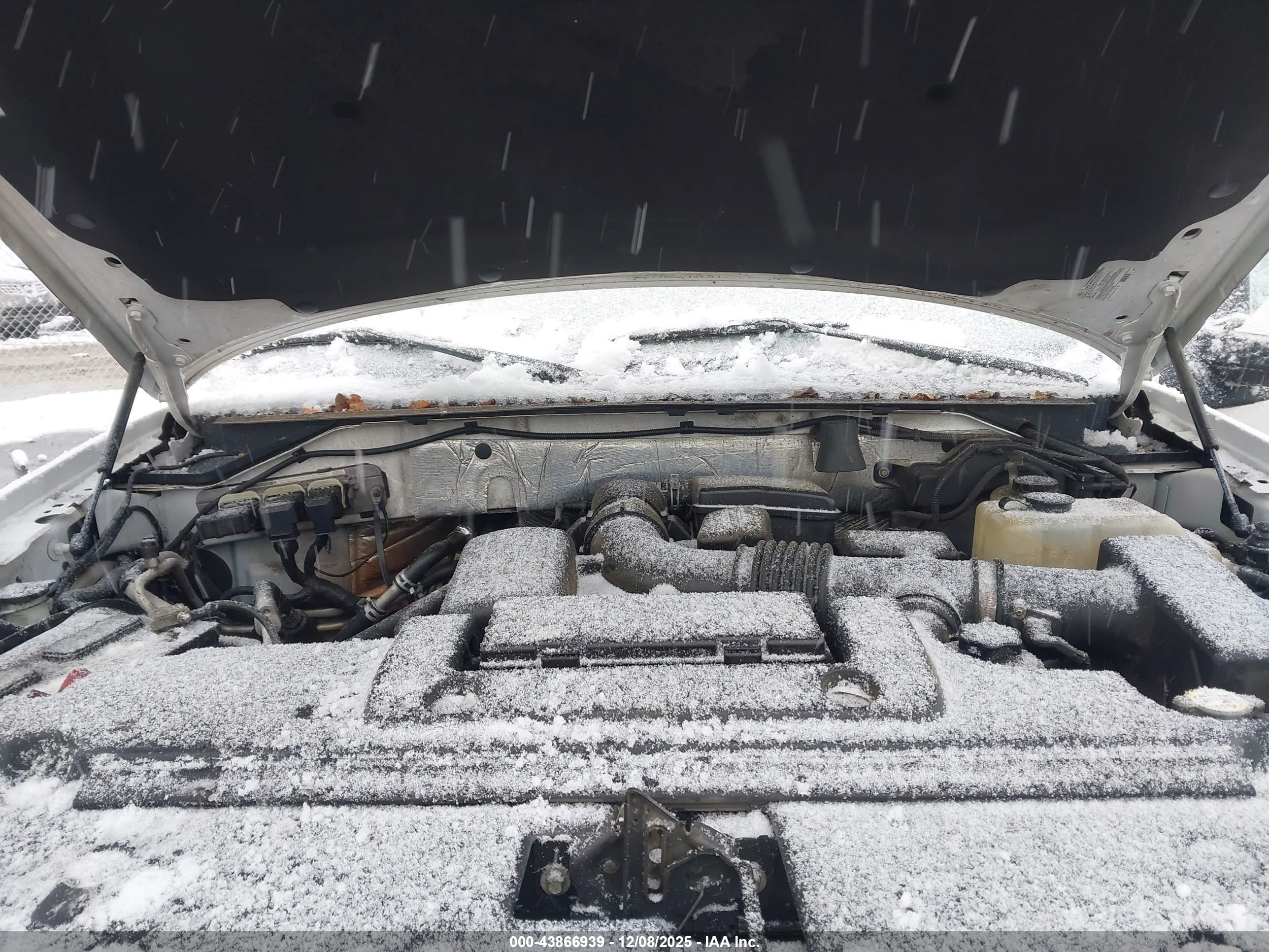 FORD EXPEDITION image 10