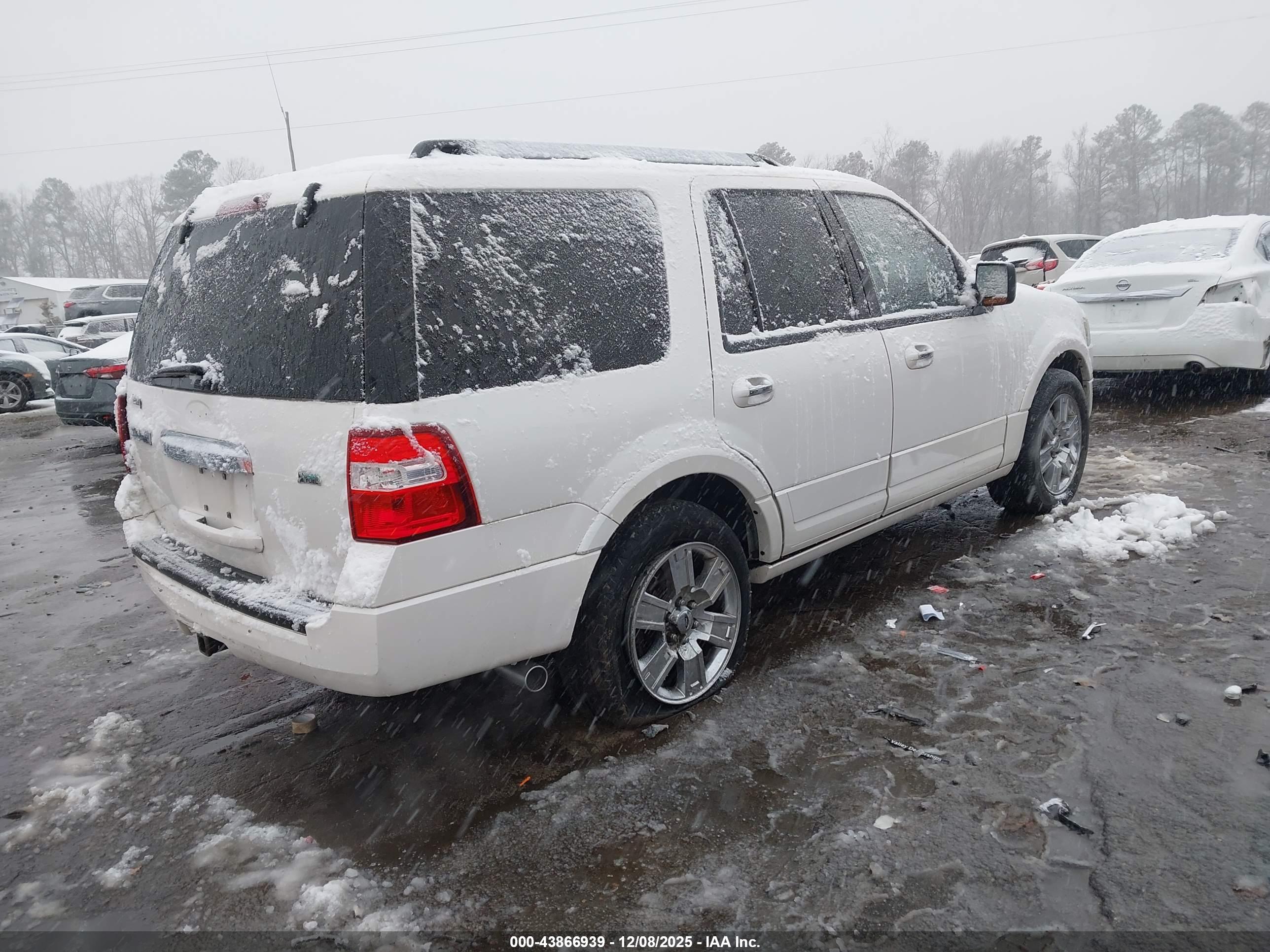 FORD EXPEDITION image 4
