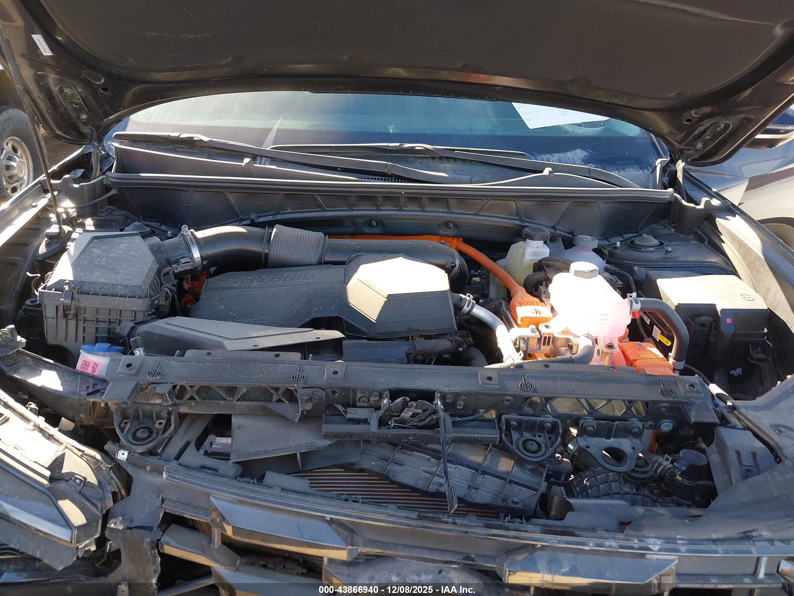 HYUNDAI TUCSON image 10