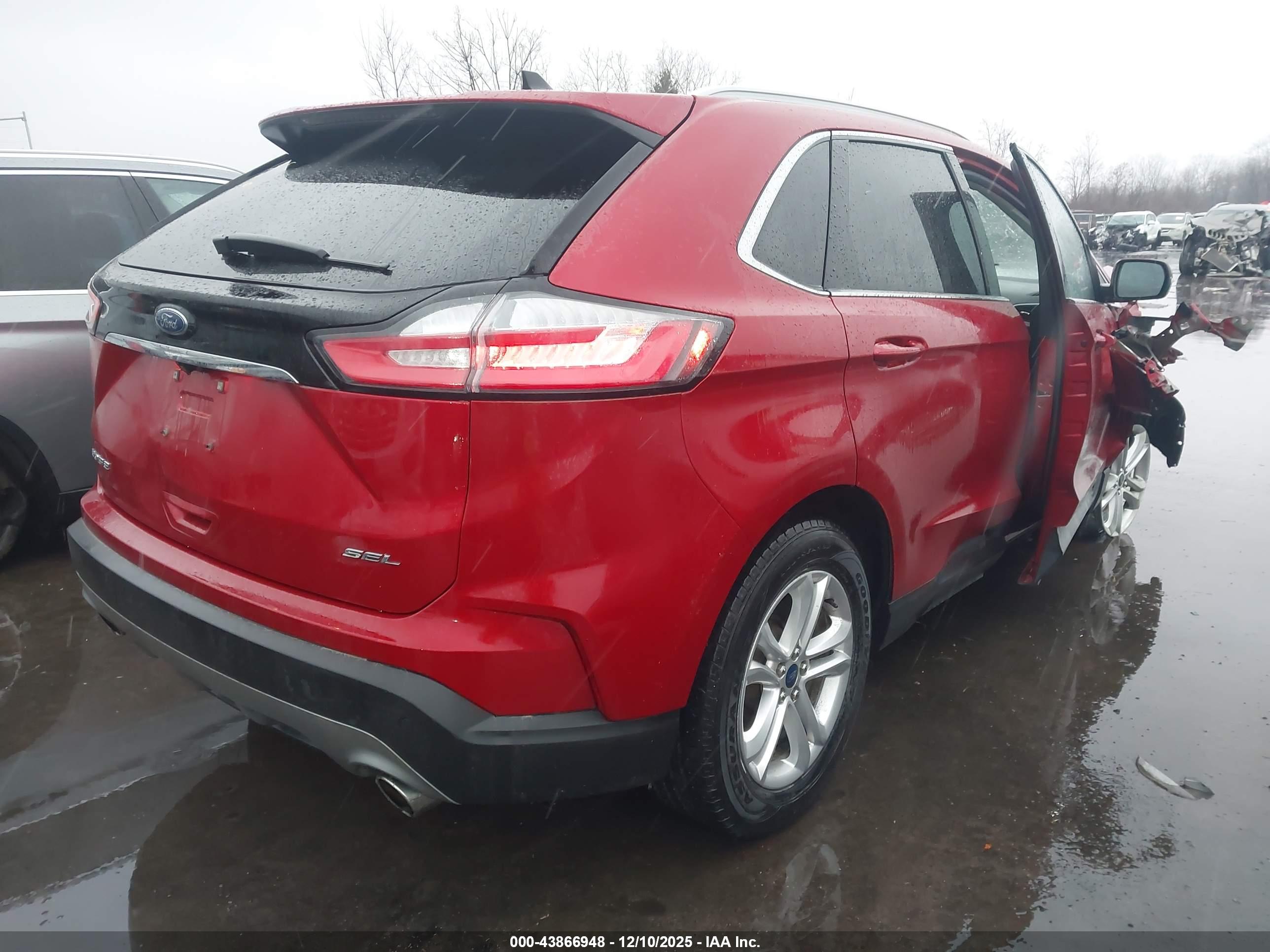 FORD EDGE image 4