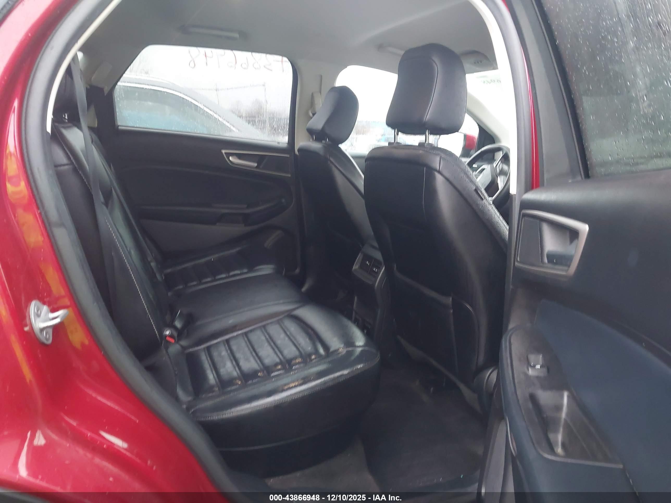 FORD EDGE image 8