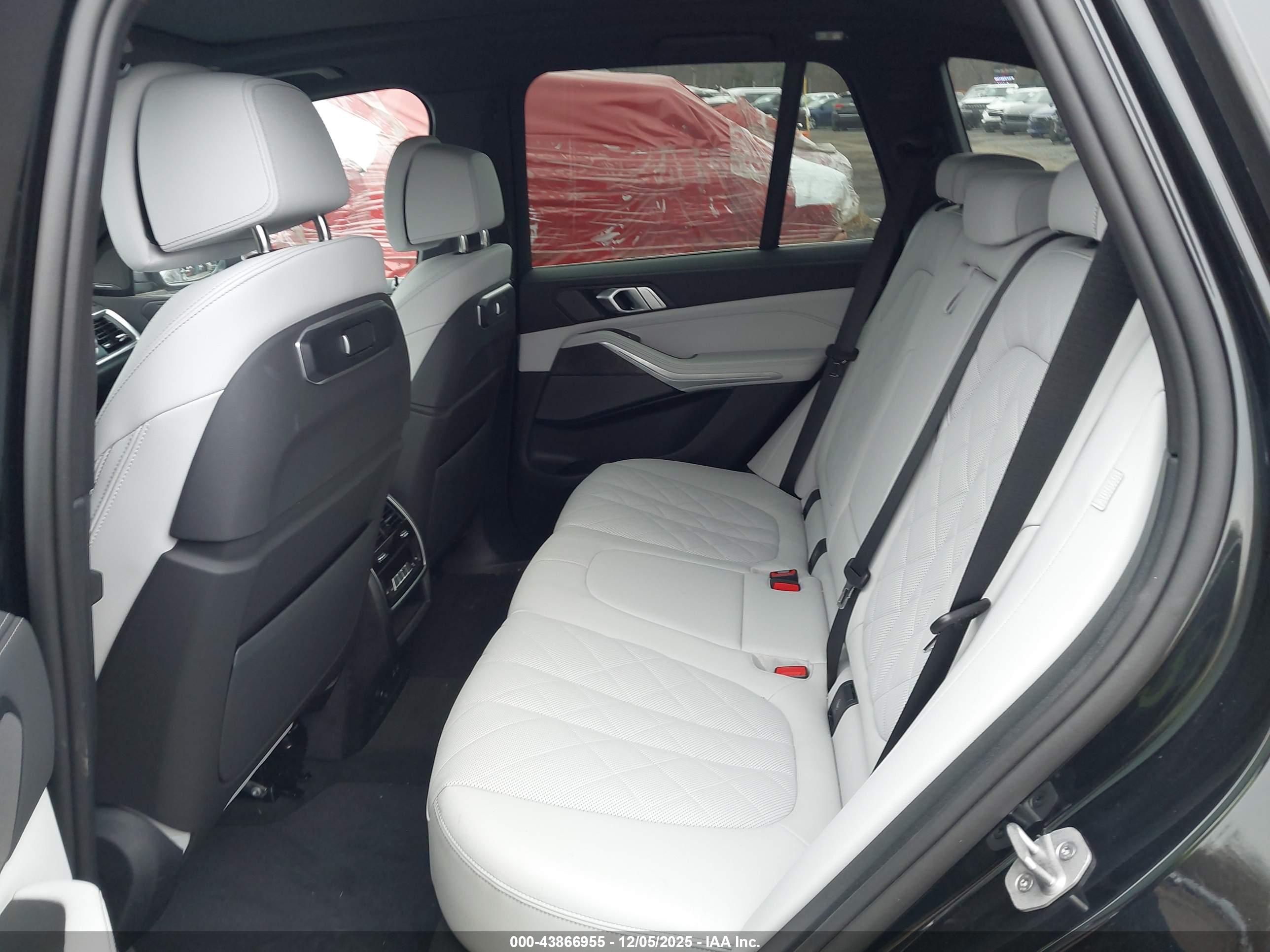 BMW X5 image 8