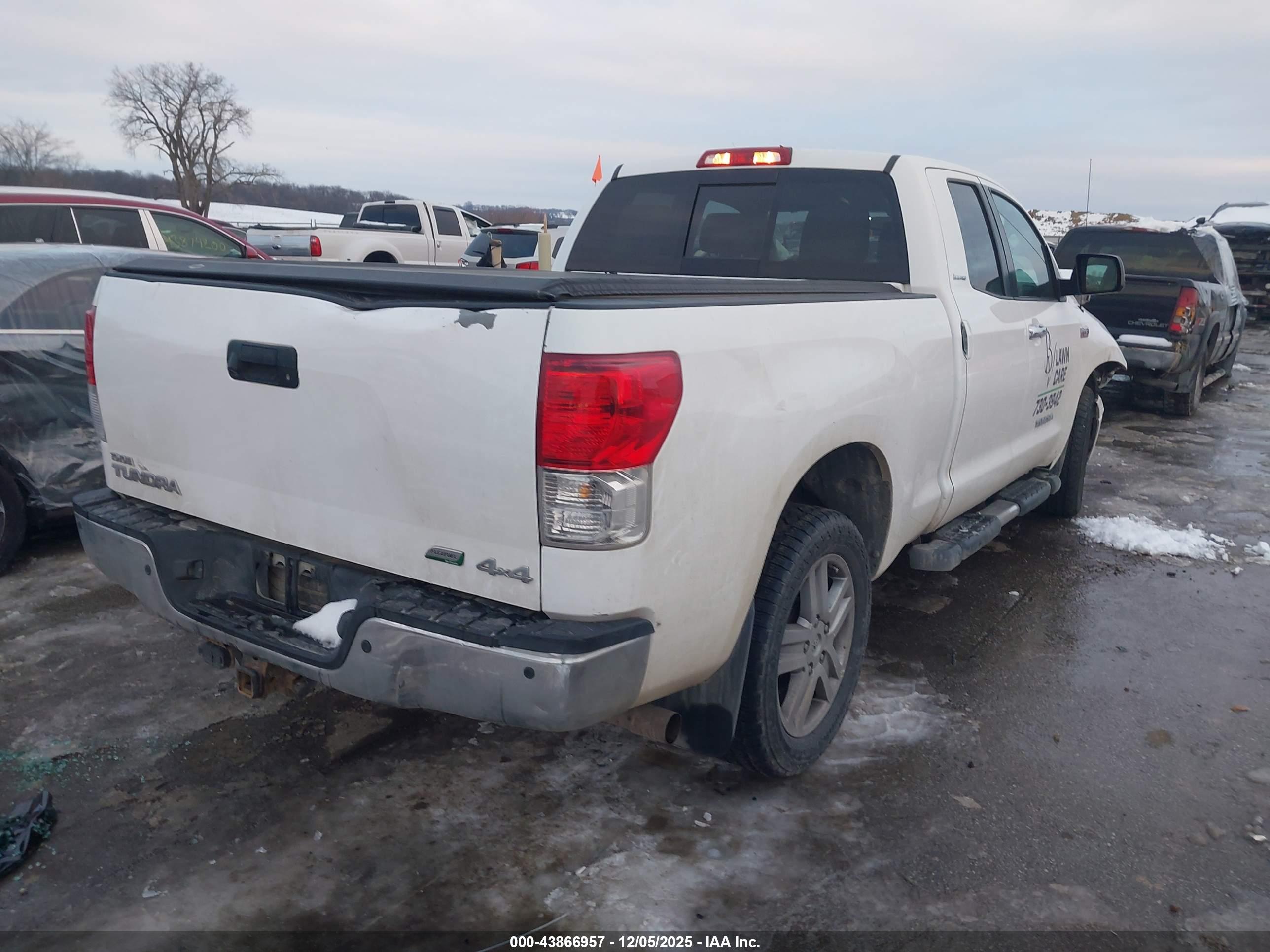 TOYOTA TUNDRA image 4