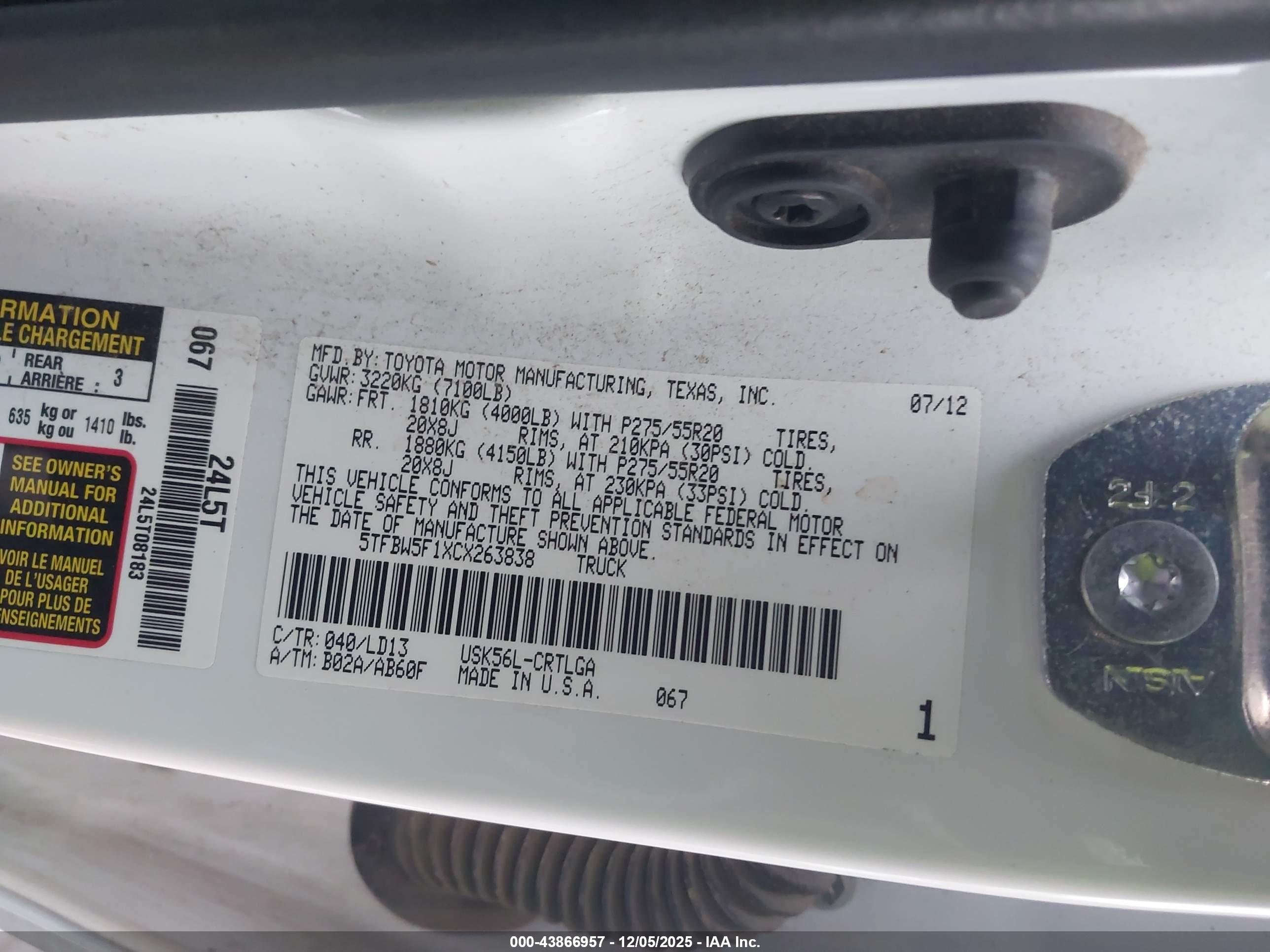 TOYOTA TUNDRA image 9