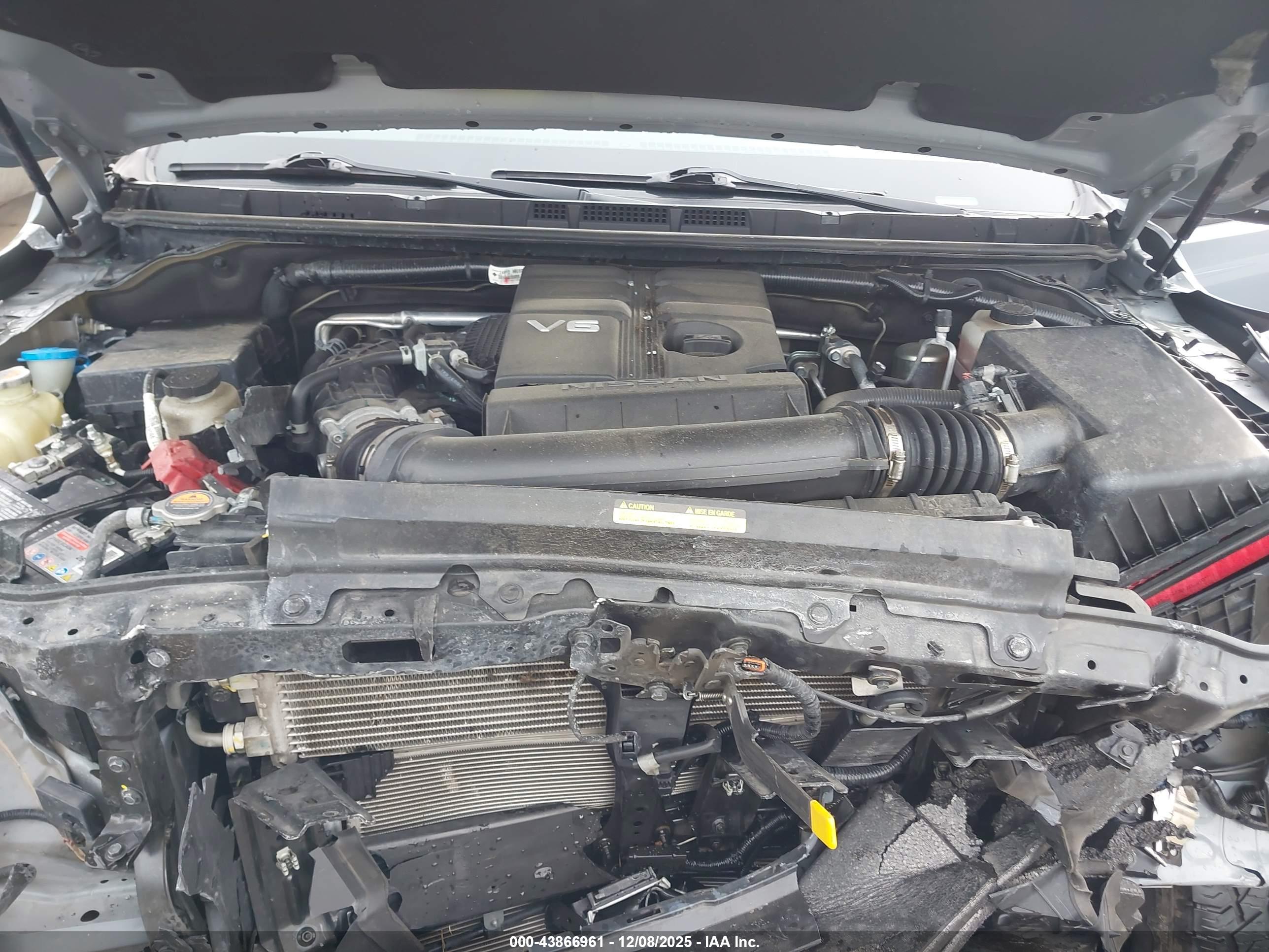 NISSAN FRONTIER image 10