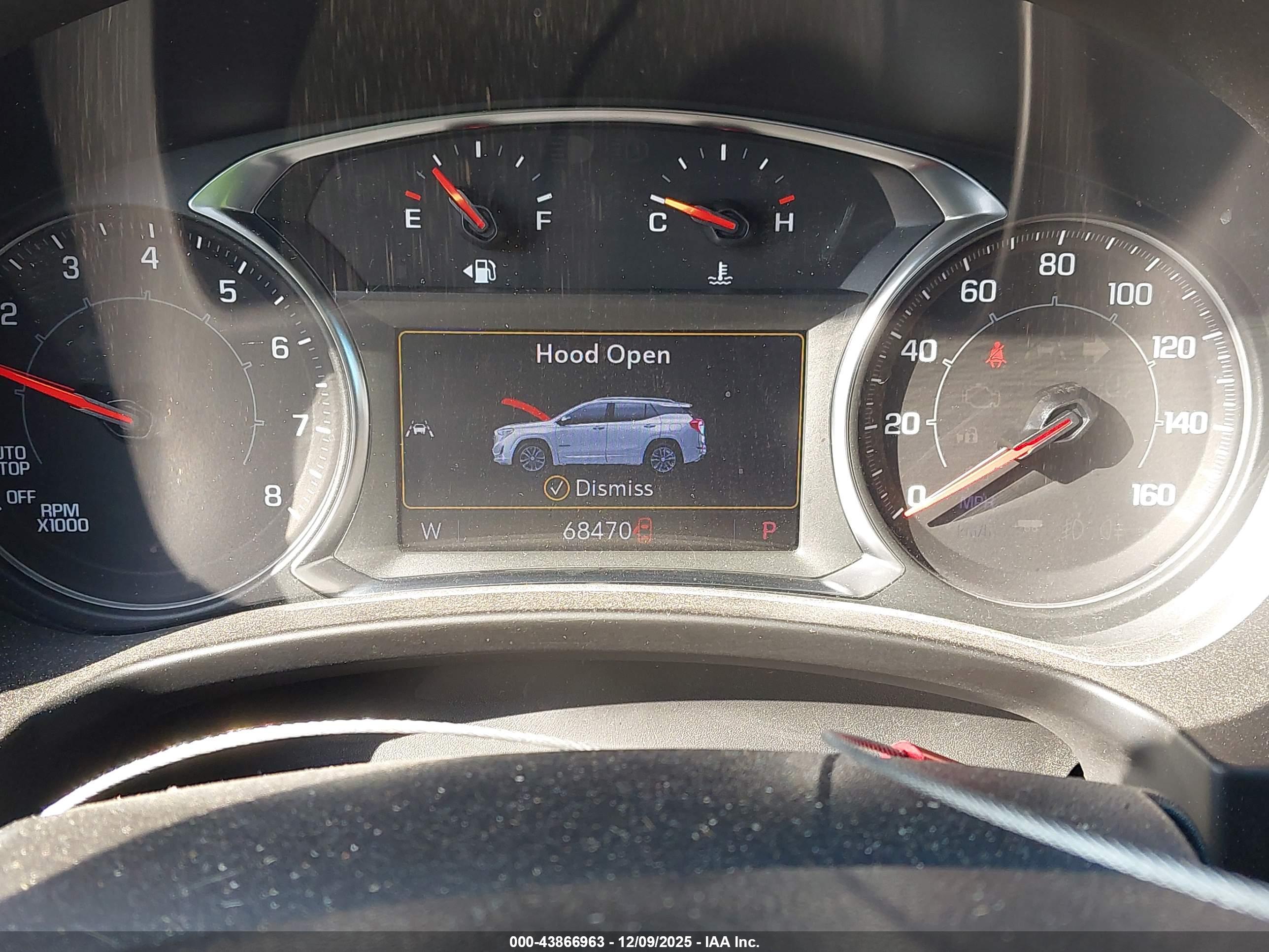 GMC TERRAIN image 7