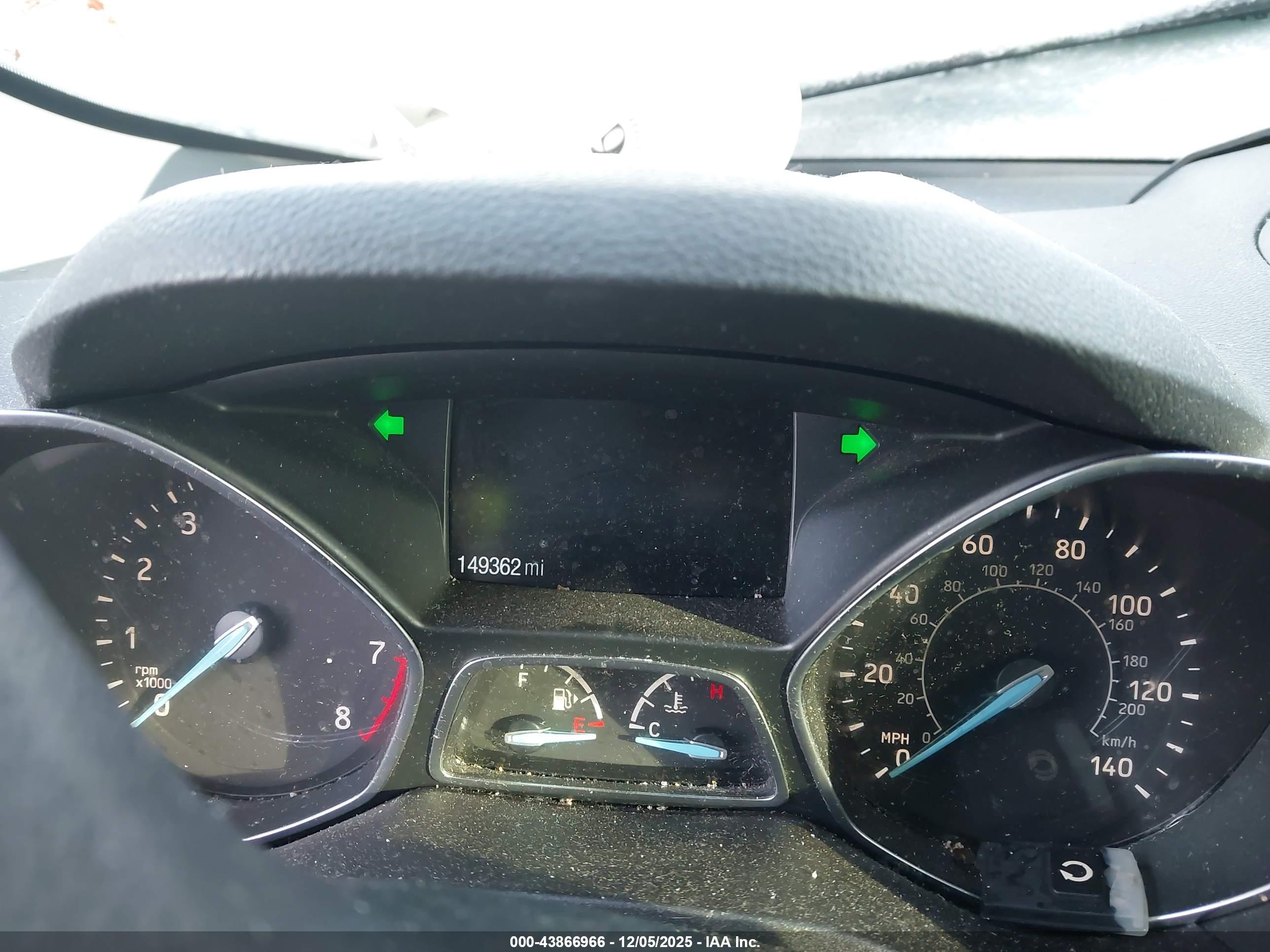 FORD ESCAPE image 7