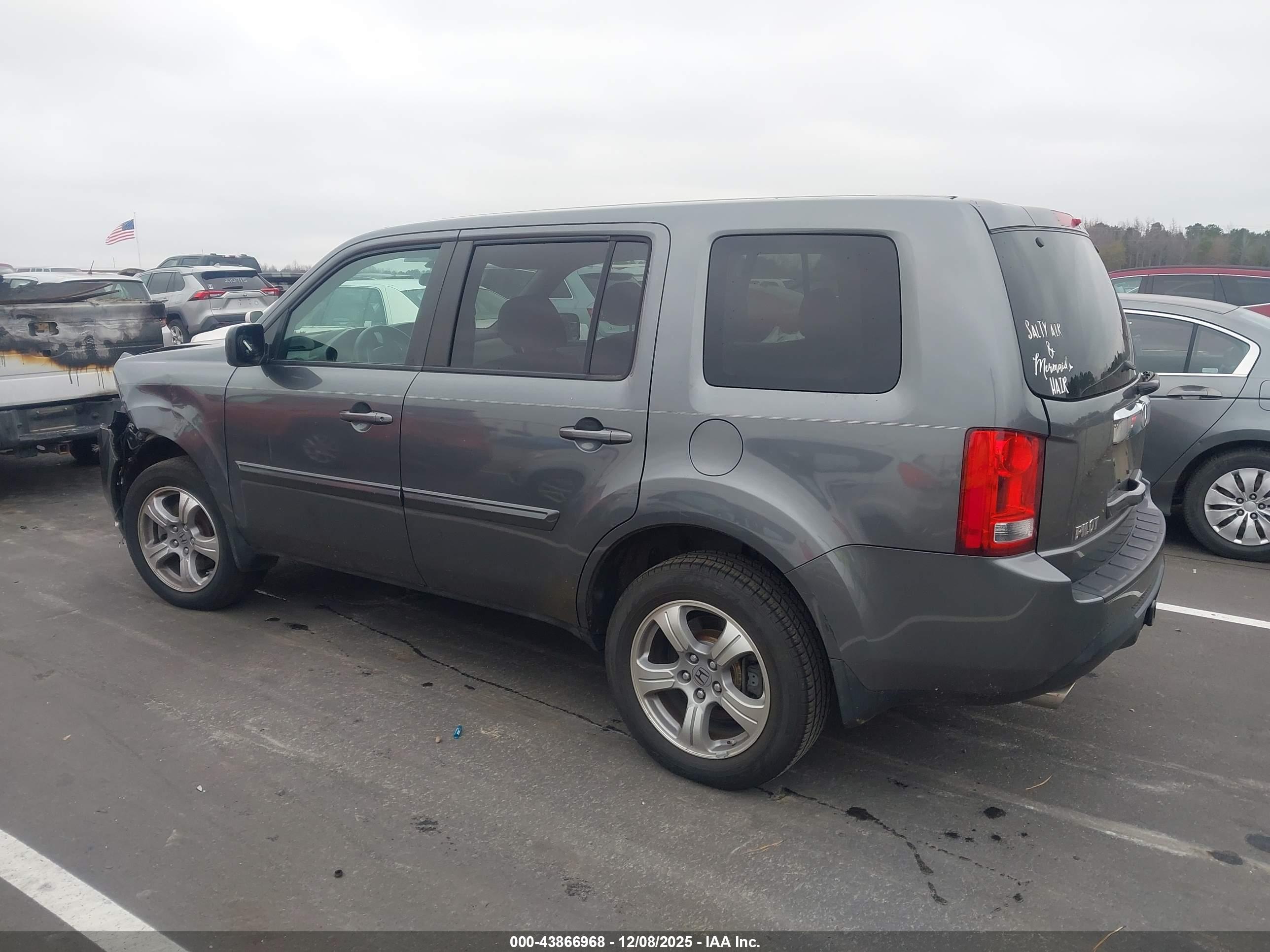 HONDA PILOT image 3