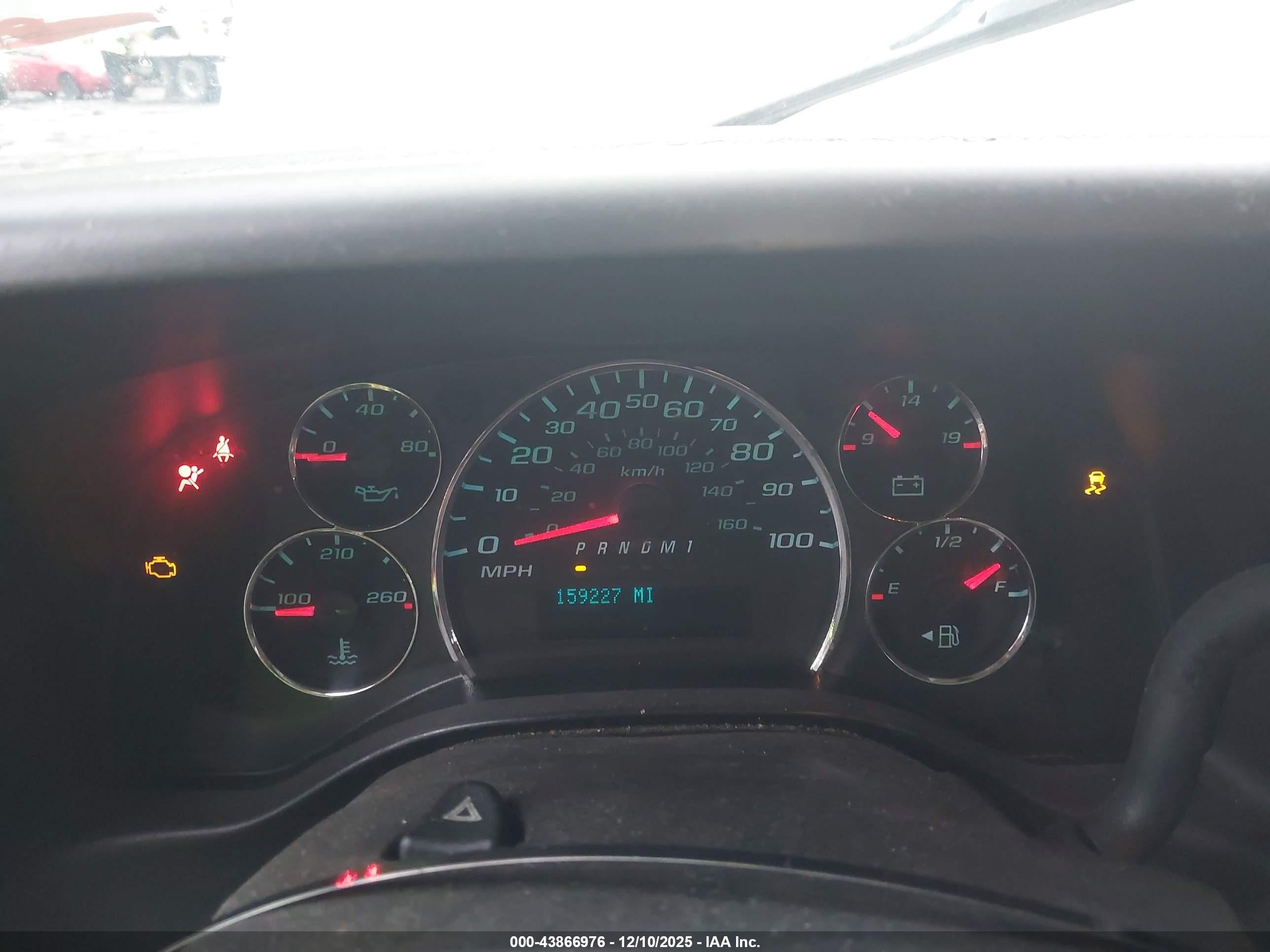 CHEVROLET EXPRESS image 7
