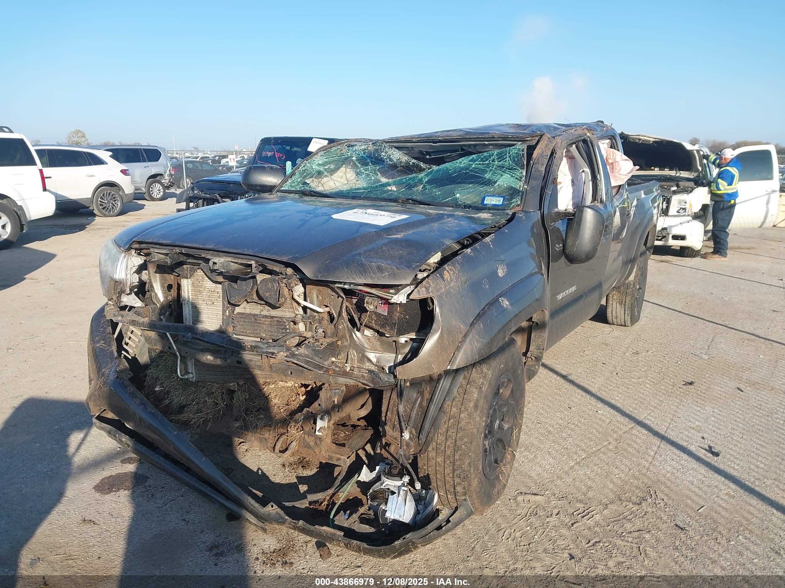 TOYOTA TACOMA image 2
