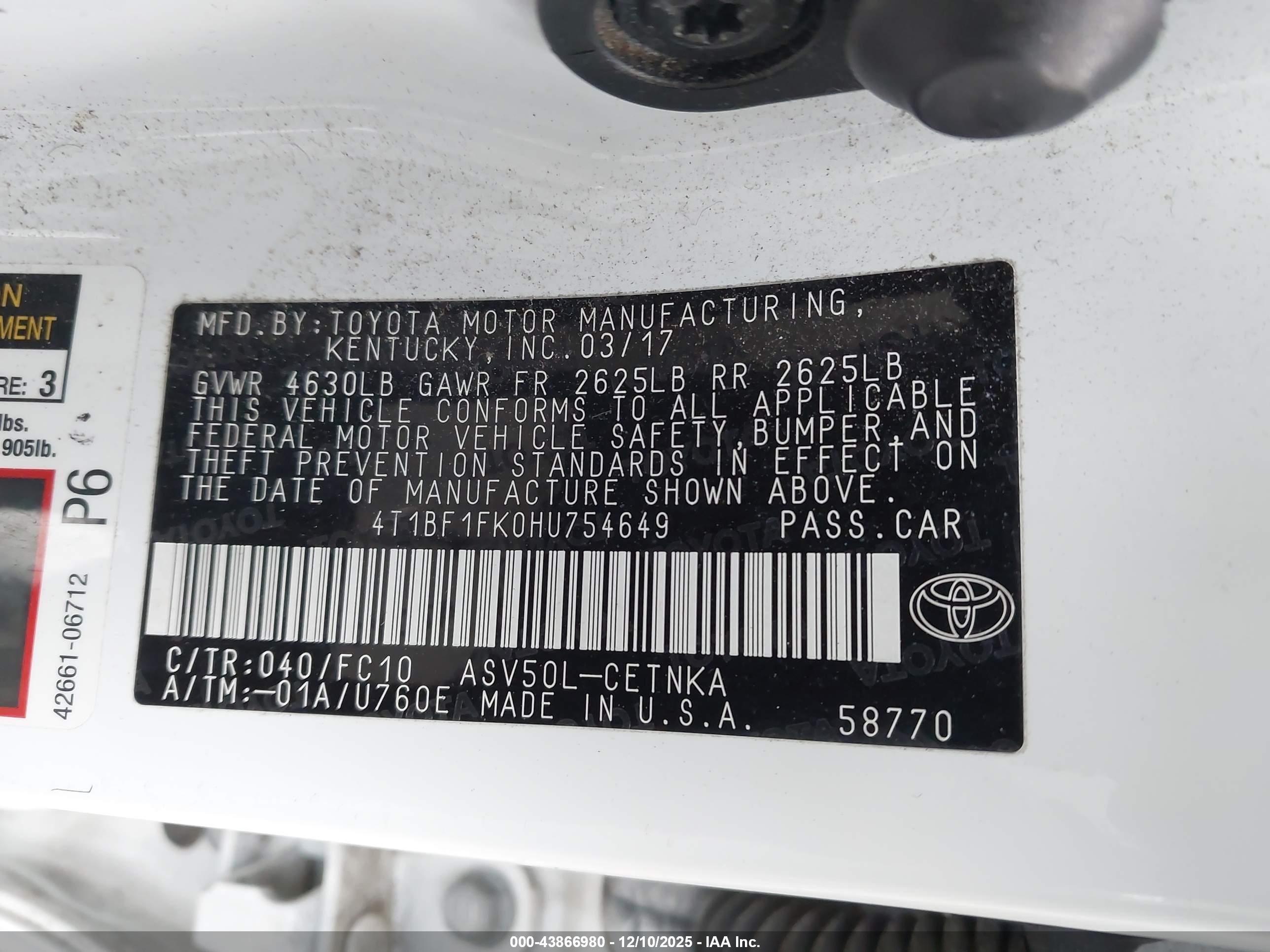 TOYOTA CAMRY image 9