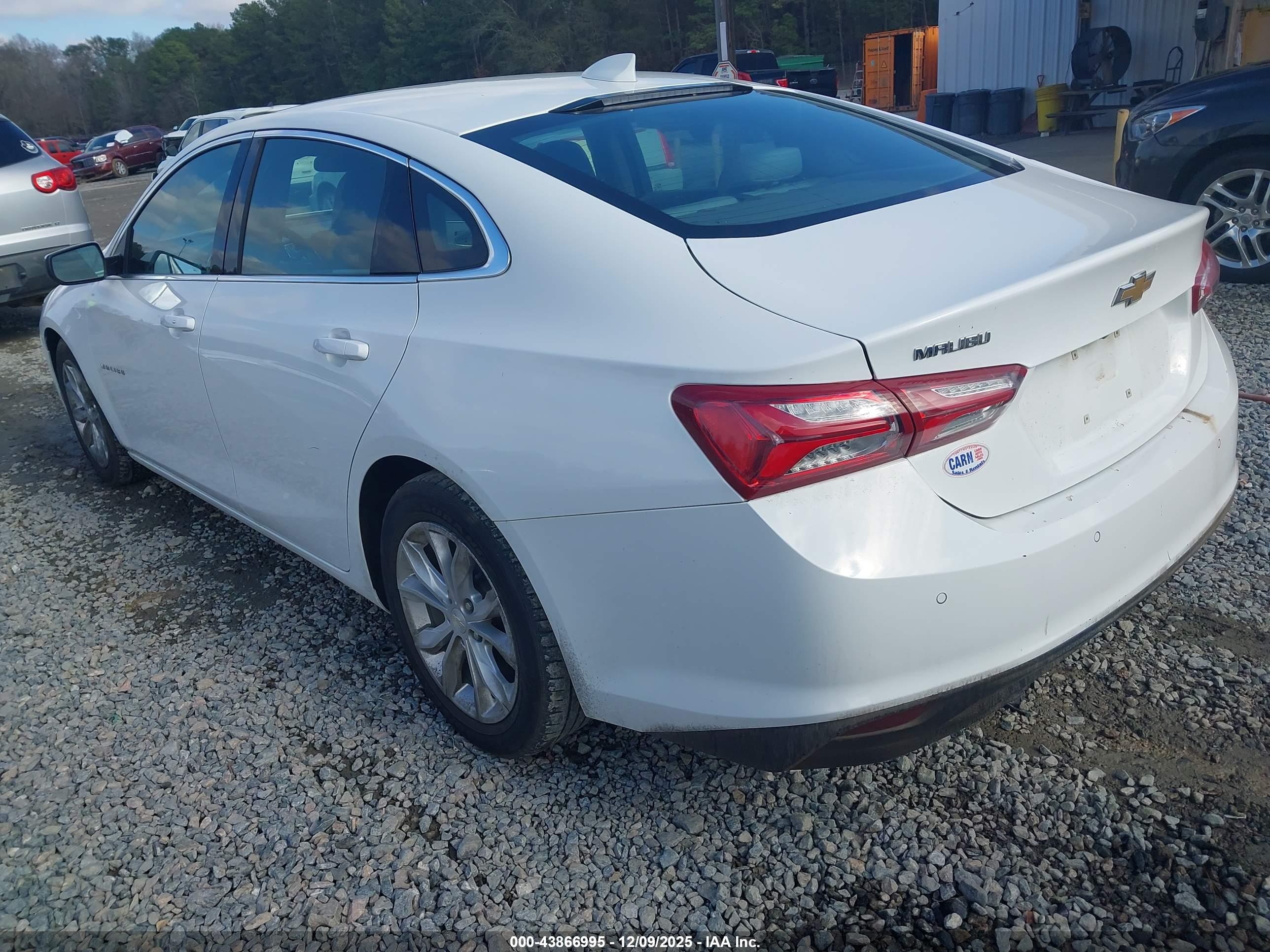 CHEVROLET MALIBU image 3