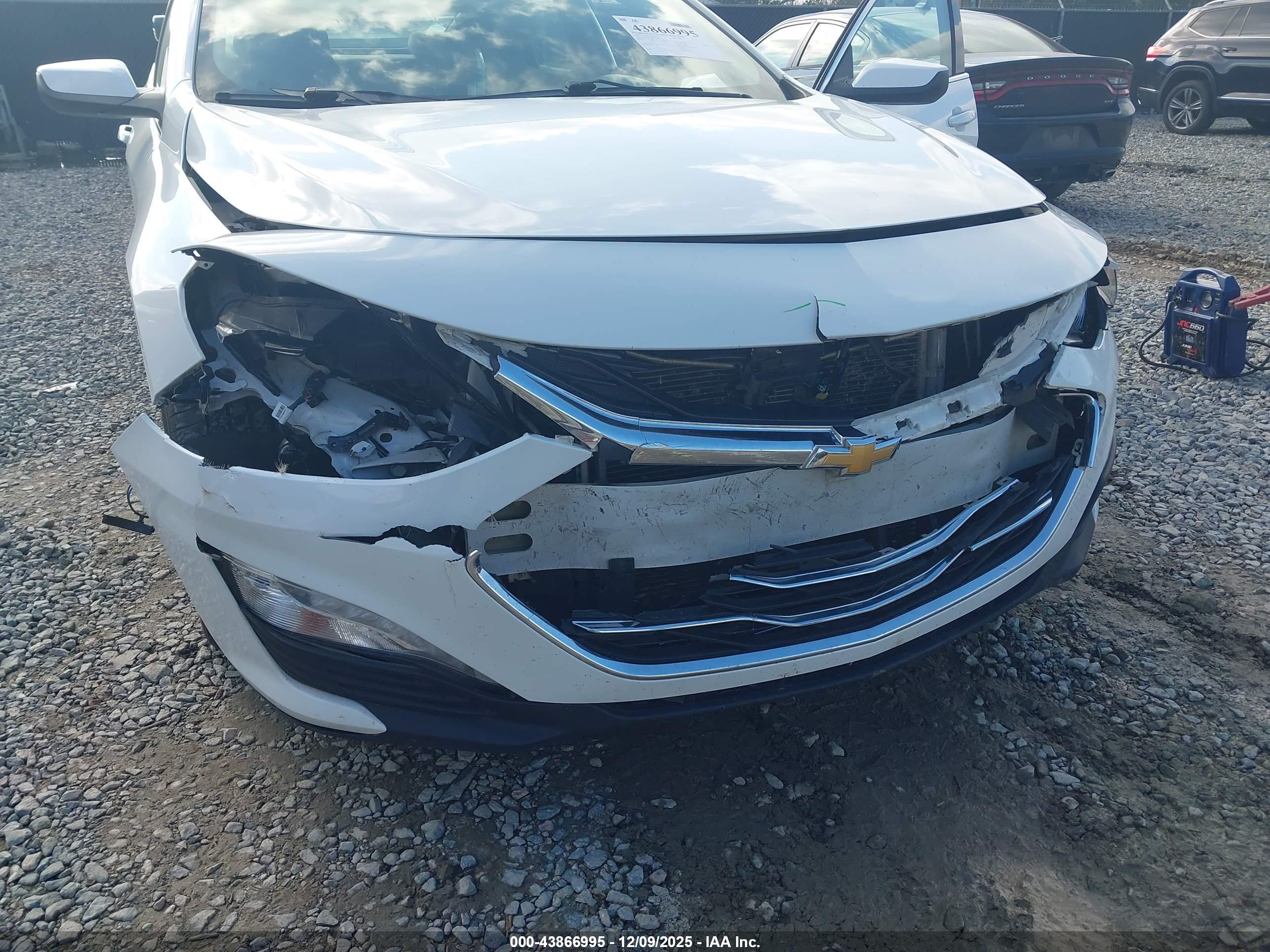 CHEVROLET MALIBU image 6