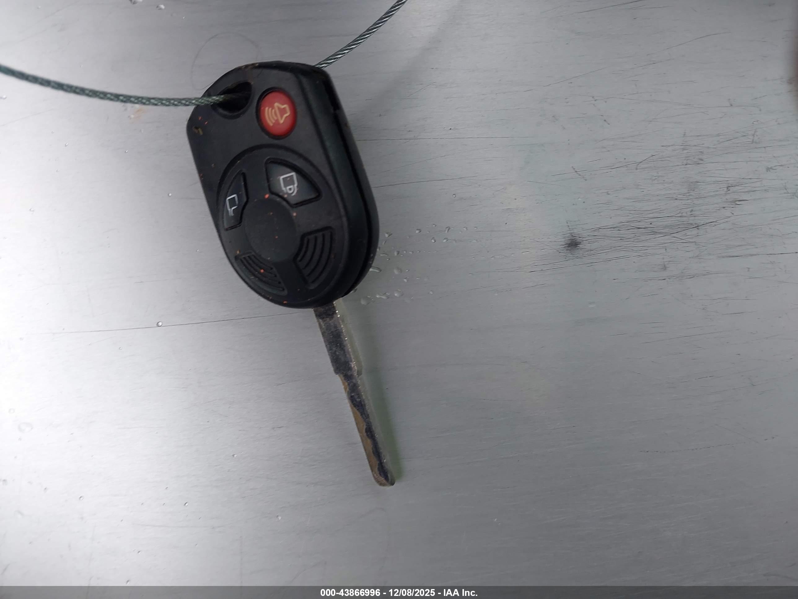 FORD ESCAPE image 11