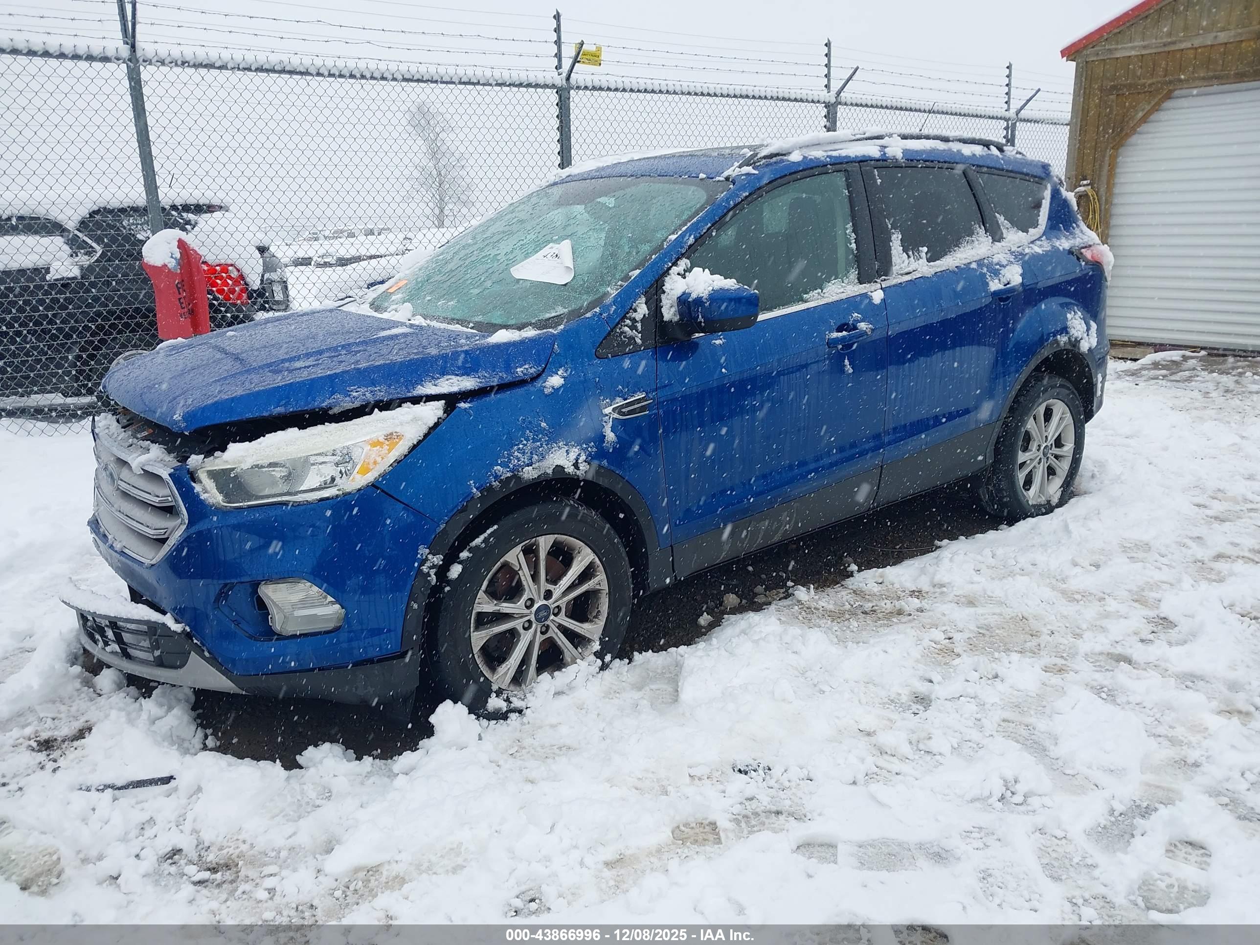 FORD ESCAPE image 2