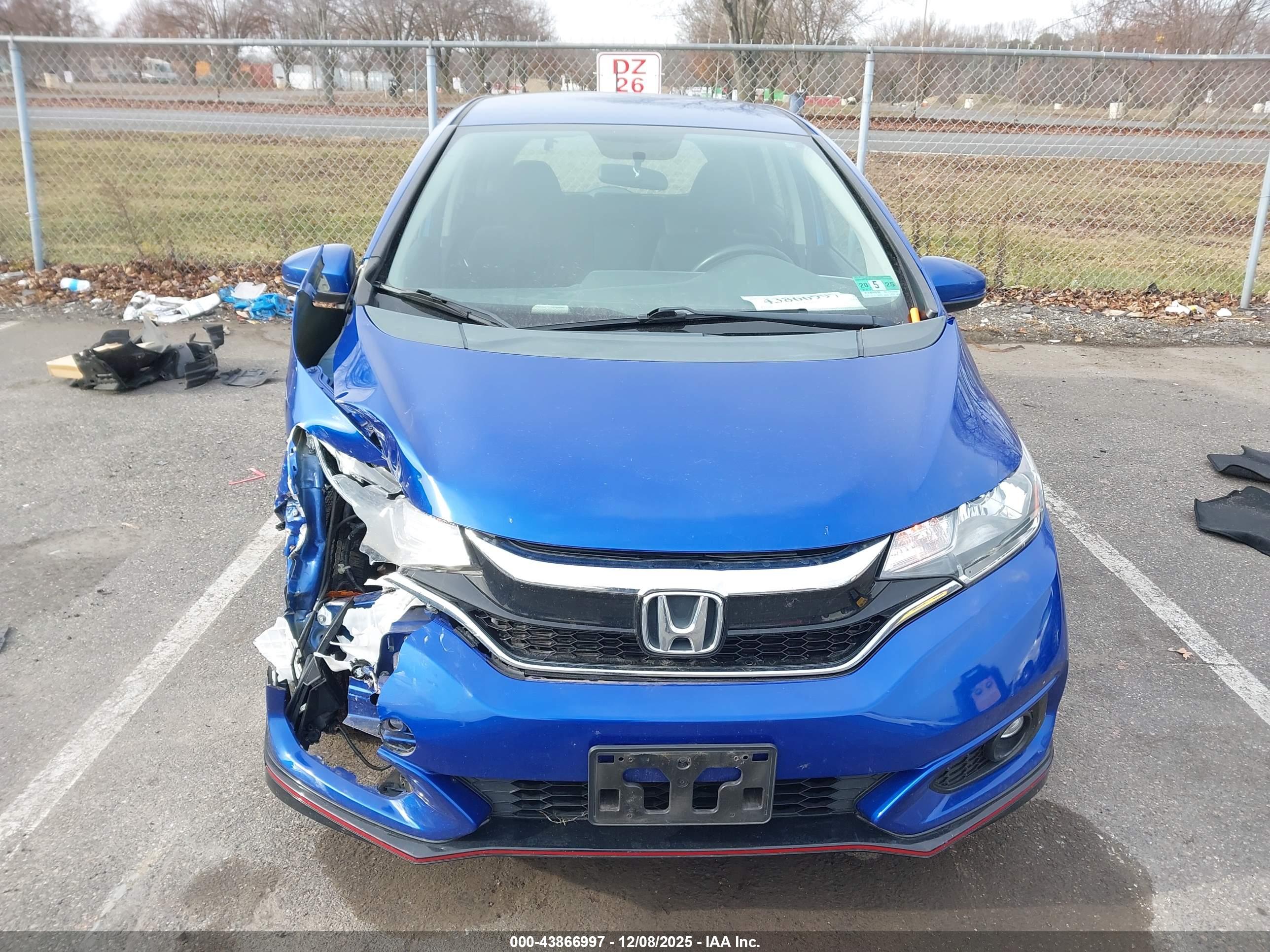 HONDA FIT image 6