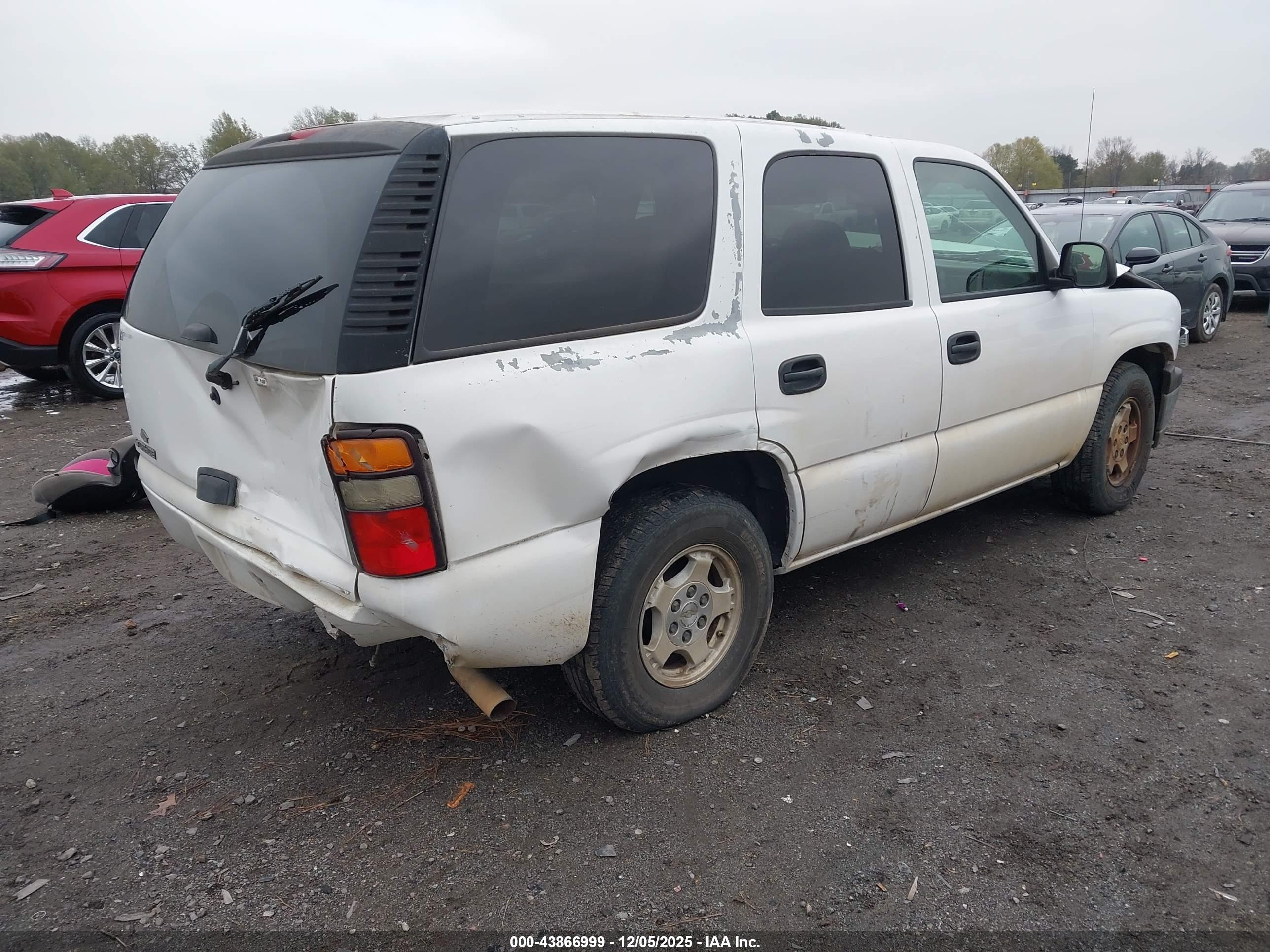 CHEVROLET TAHOE image 4