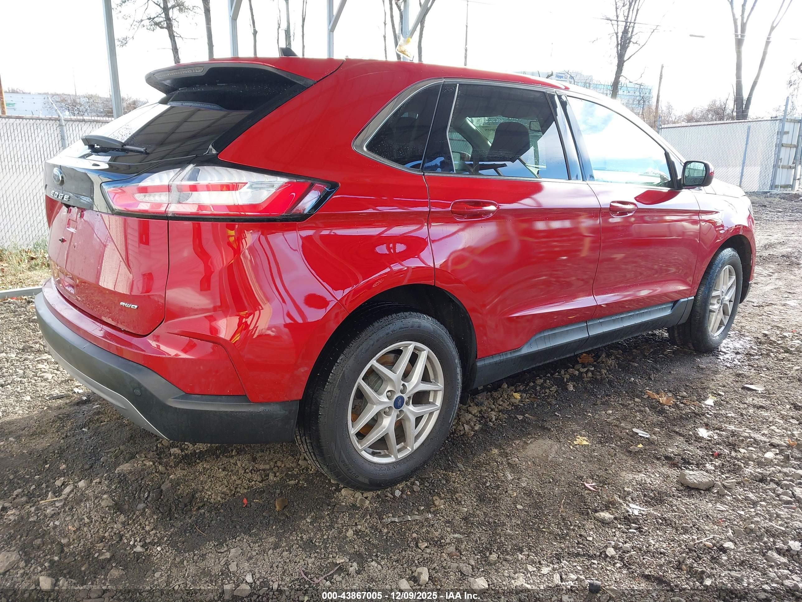 FORD EDGE image 4