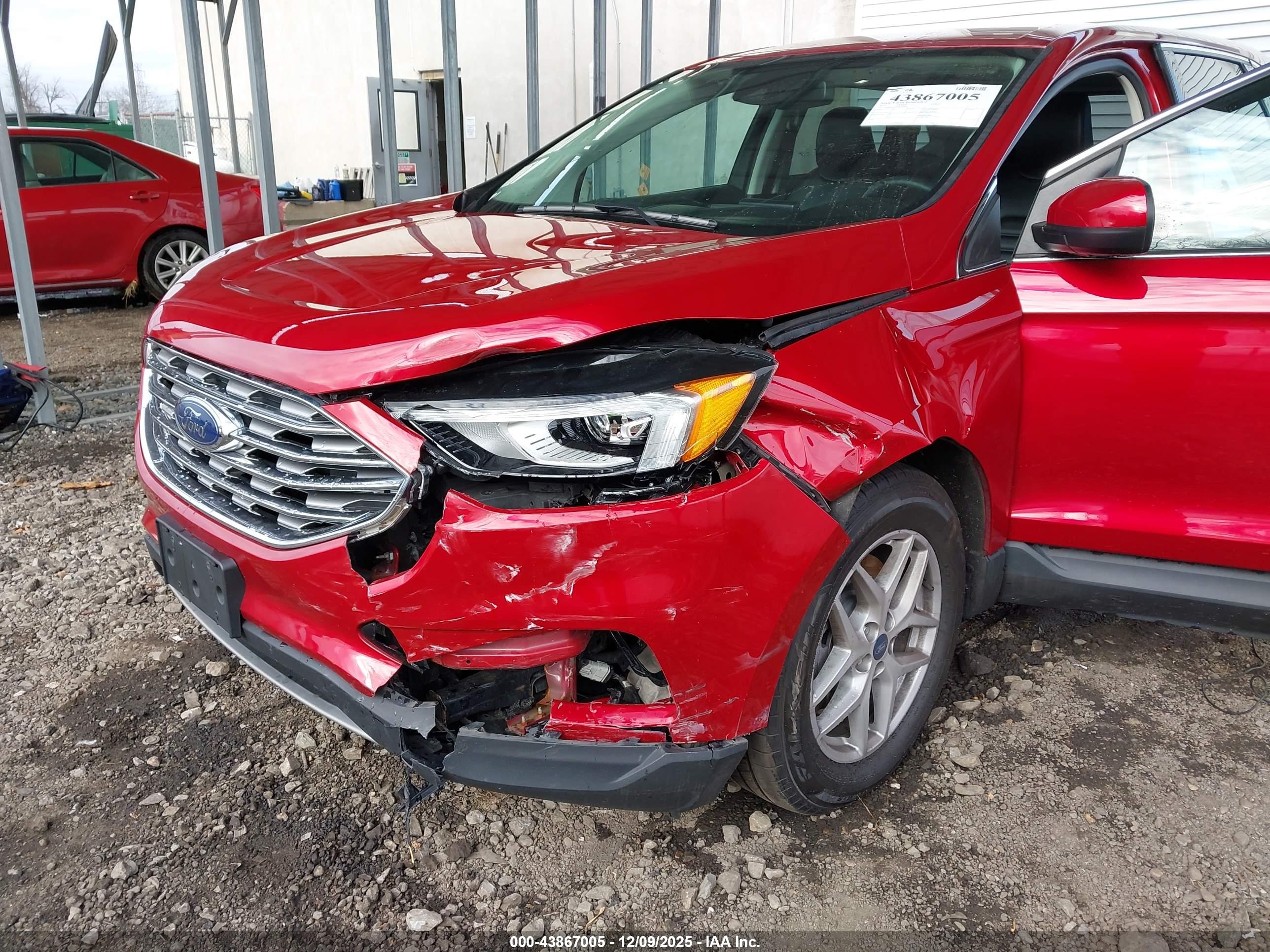 FORD EDGE image 6