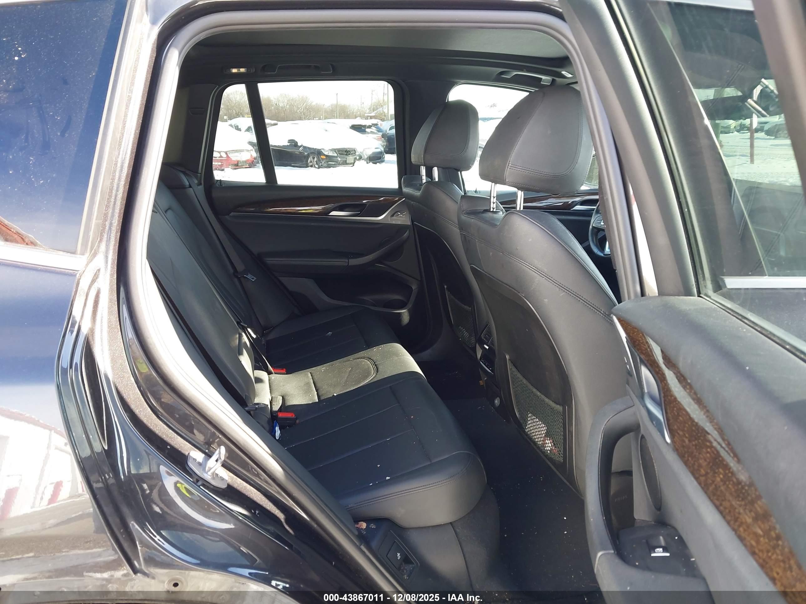 BMW X3 image 8