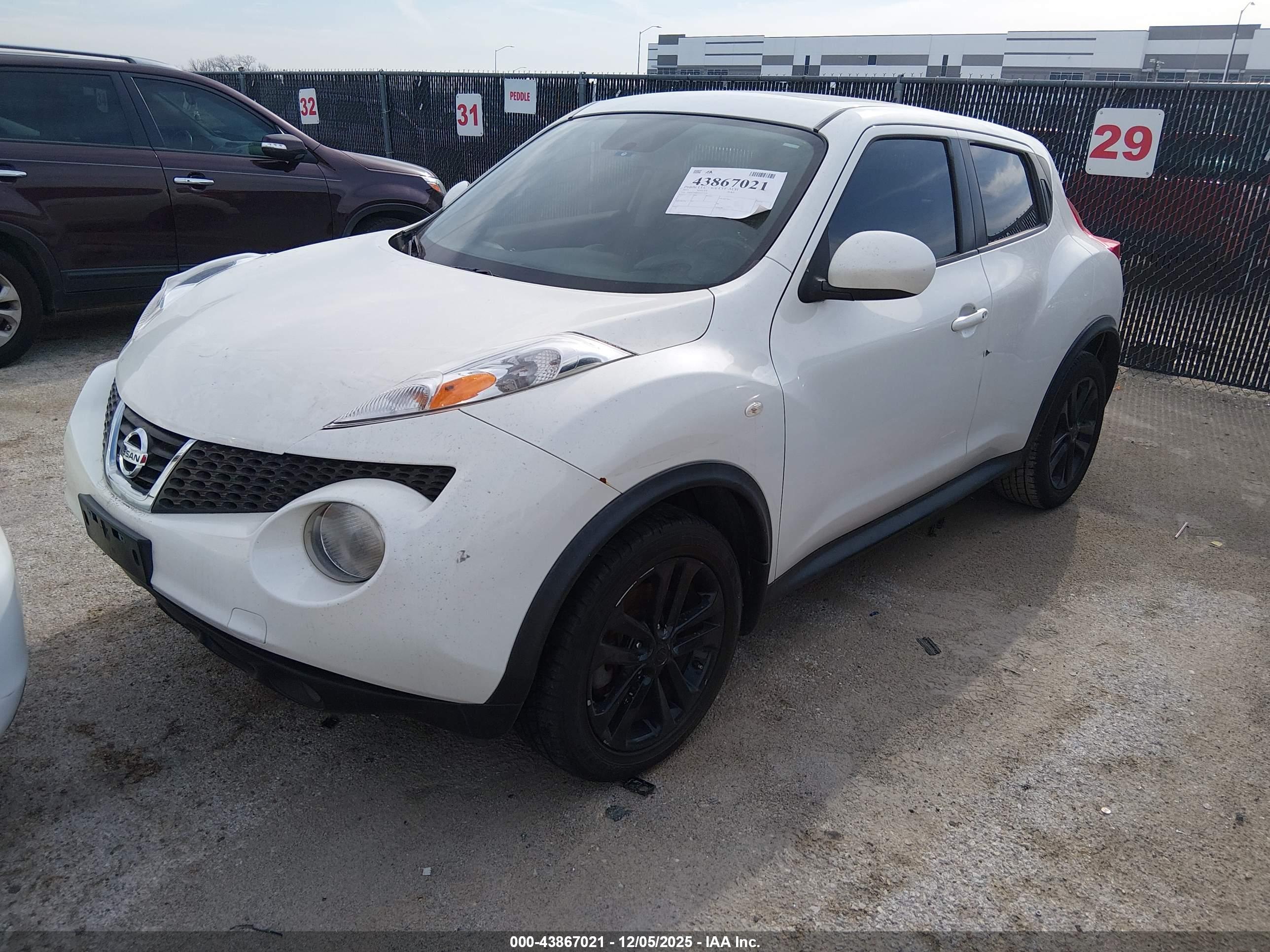 NISSAN JUKE image 2
