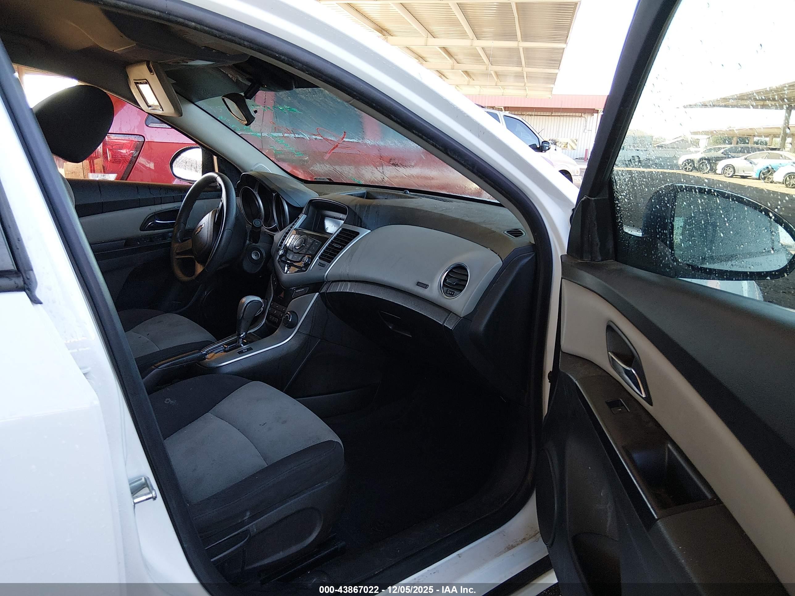 CHEVROLET CRUZE image 5