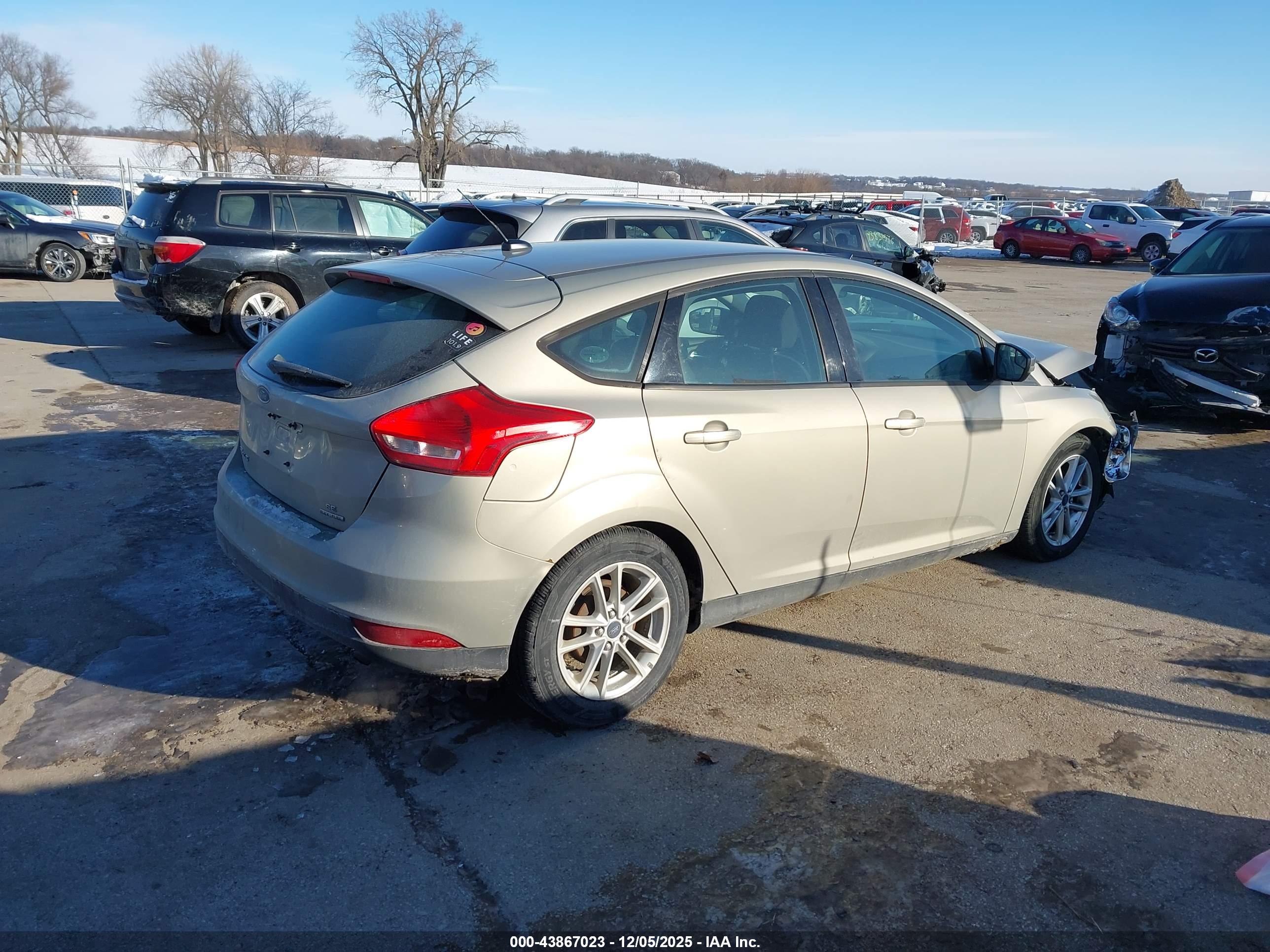 FORD FOCUS image 4