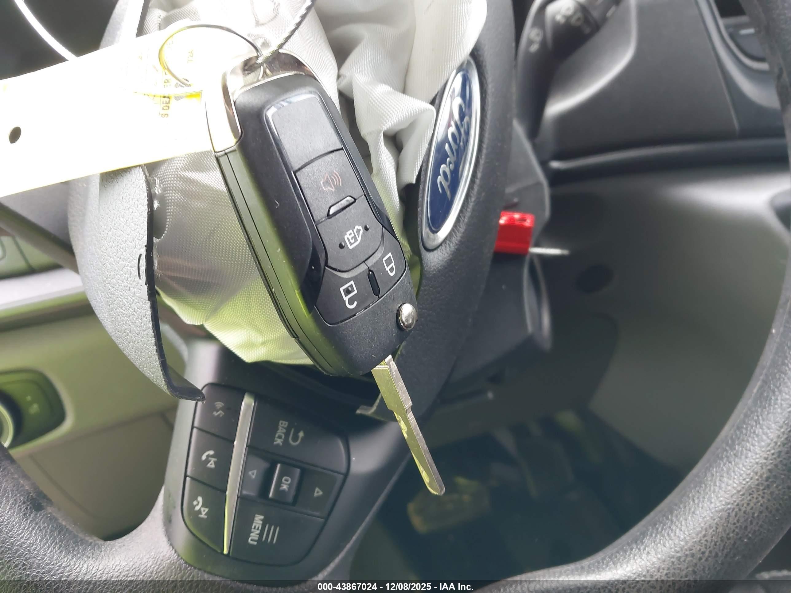FORD TRANSIT-150 image 11
